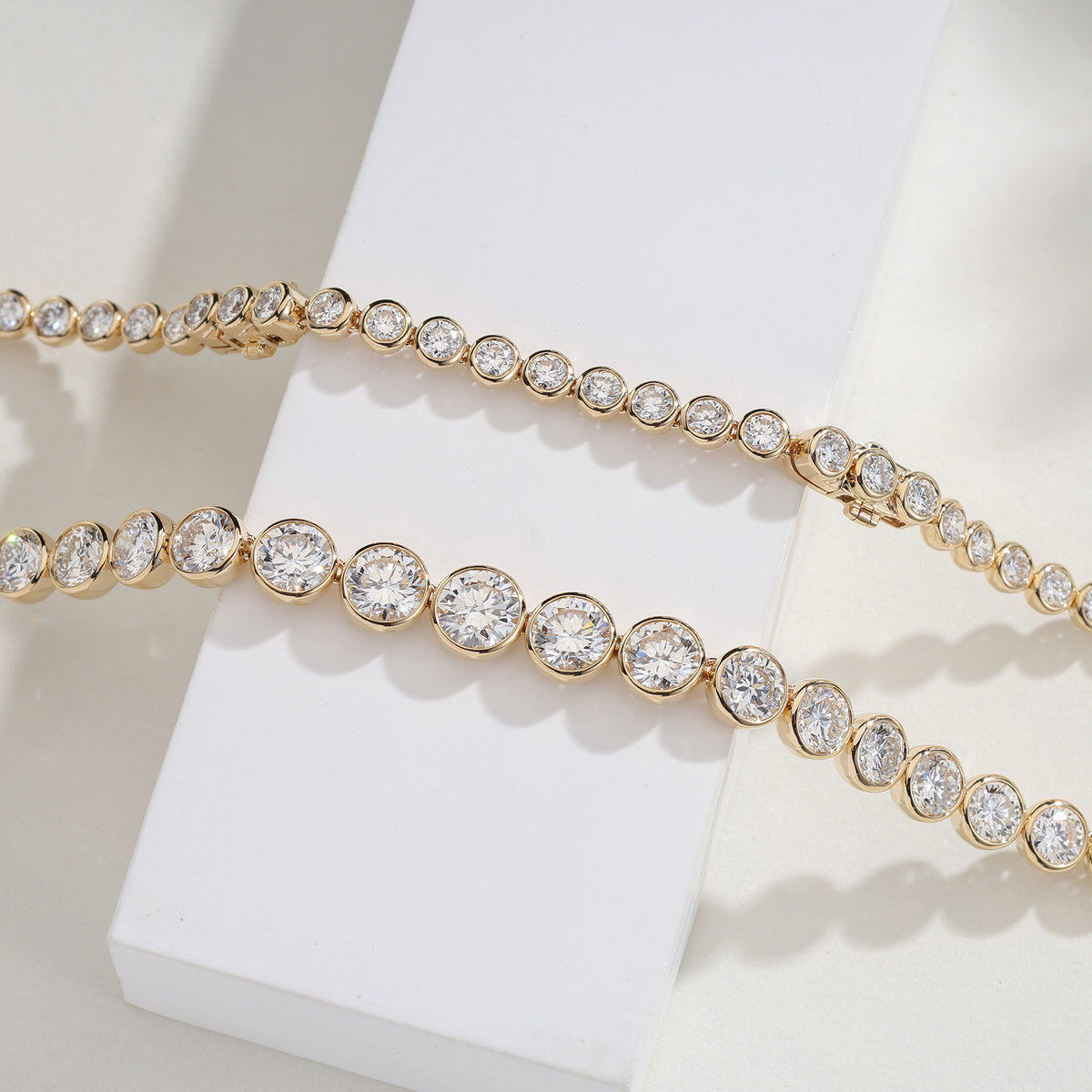 Graduated Bezel-Set Lab-Grown Diamond Riviera Necklace