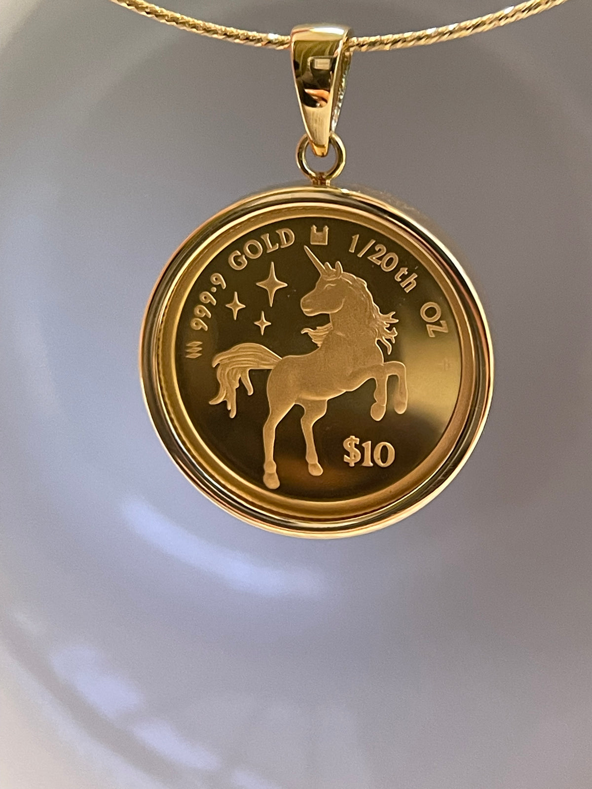 ⭐️24K Gold Unicorn Coin Pendant with 18K Gold Frame – Two Sizes