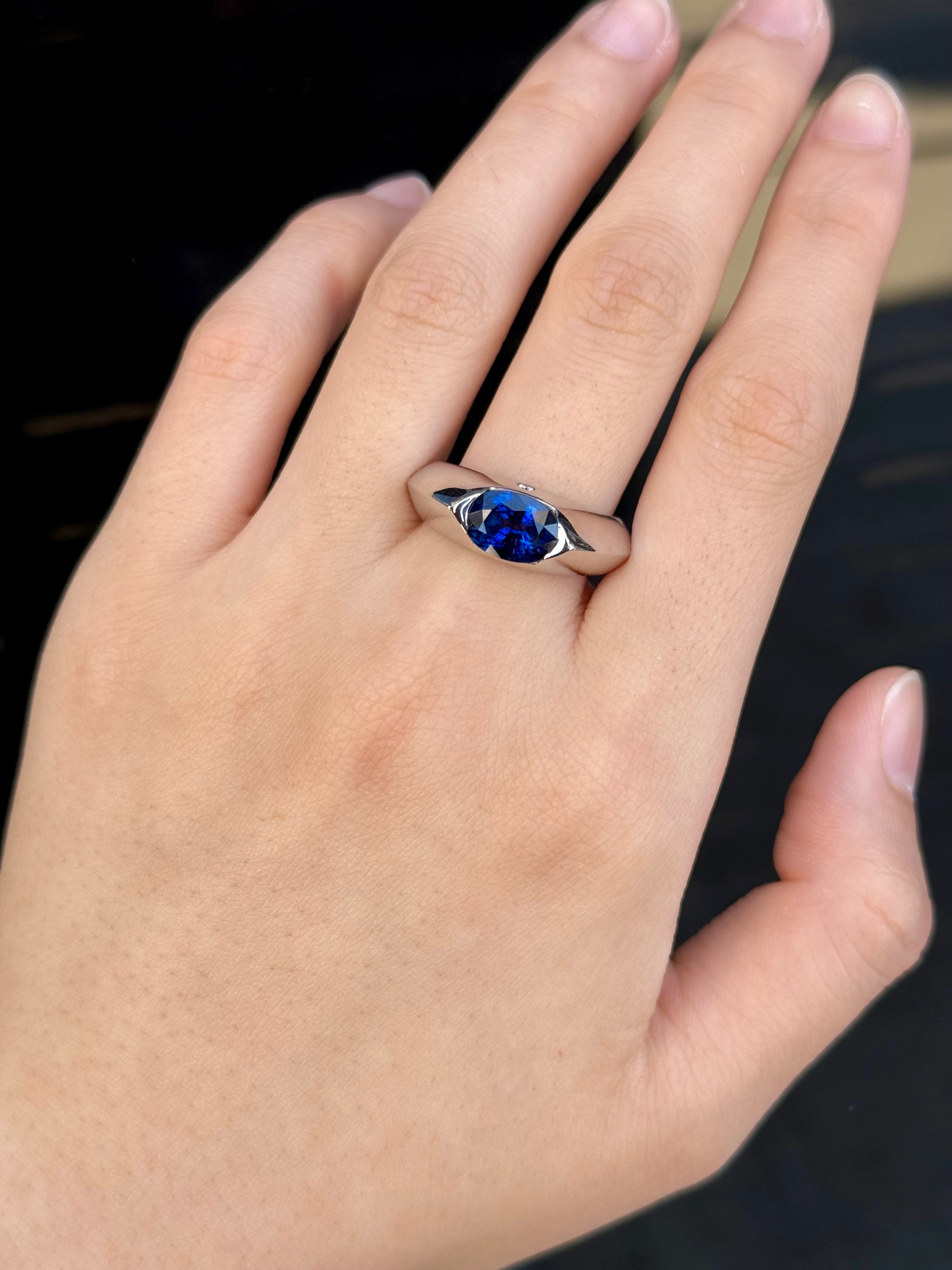 2.89CT Sapphire Ring In 18K White Gold