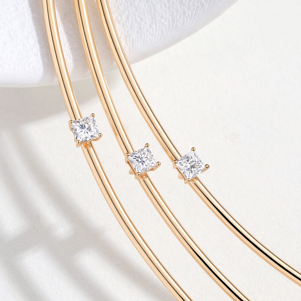 Single Diamond Bangle Choker