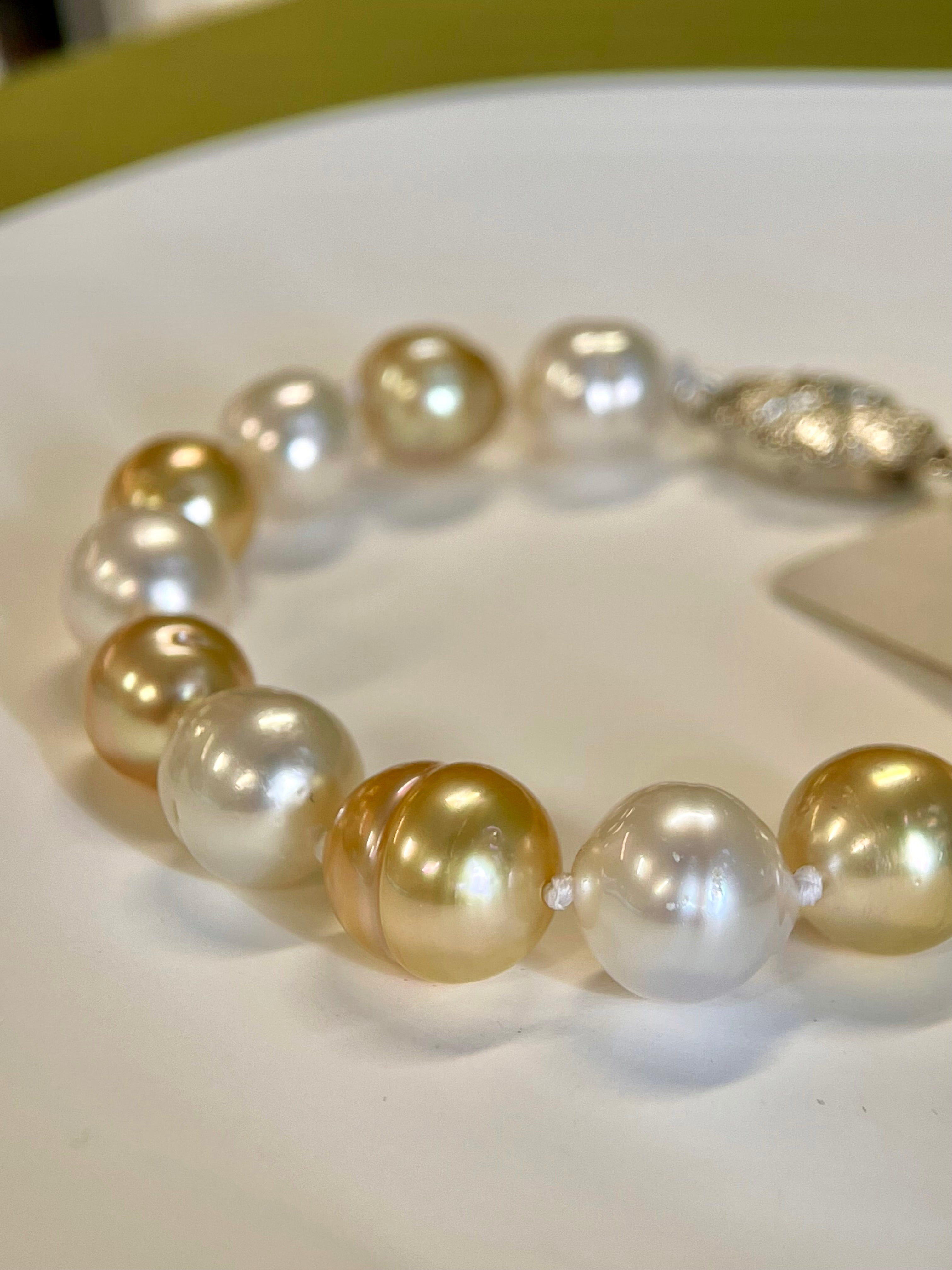 9-11mm South Sea Pearl with 925 Sliver clisp