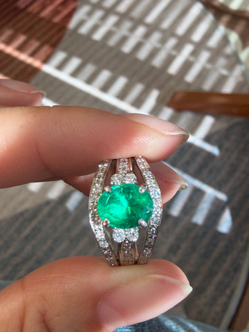 1.62CT Emerald Ring in Platinum with Natural Diamond