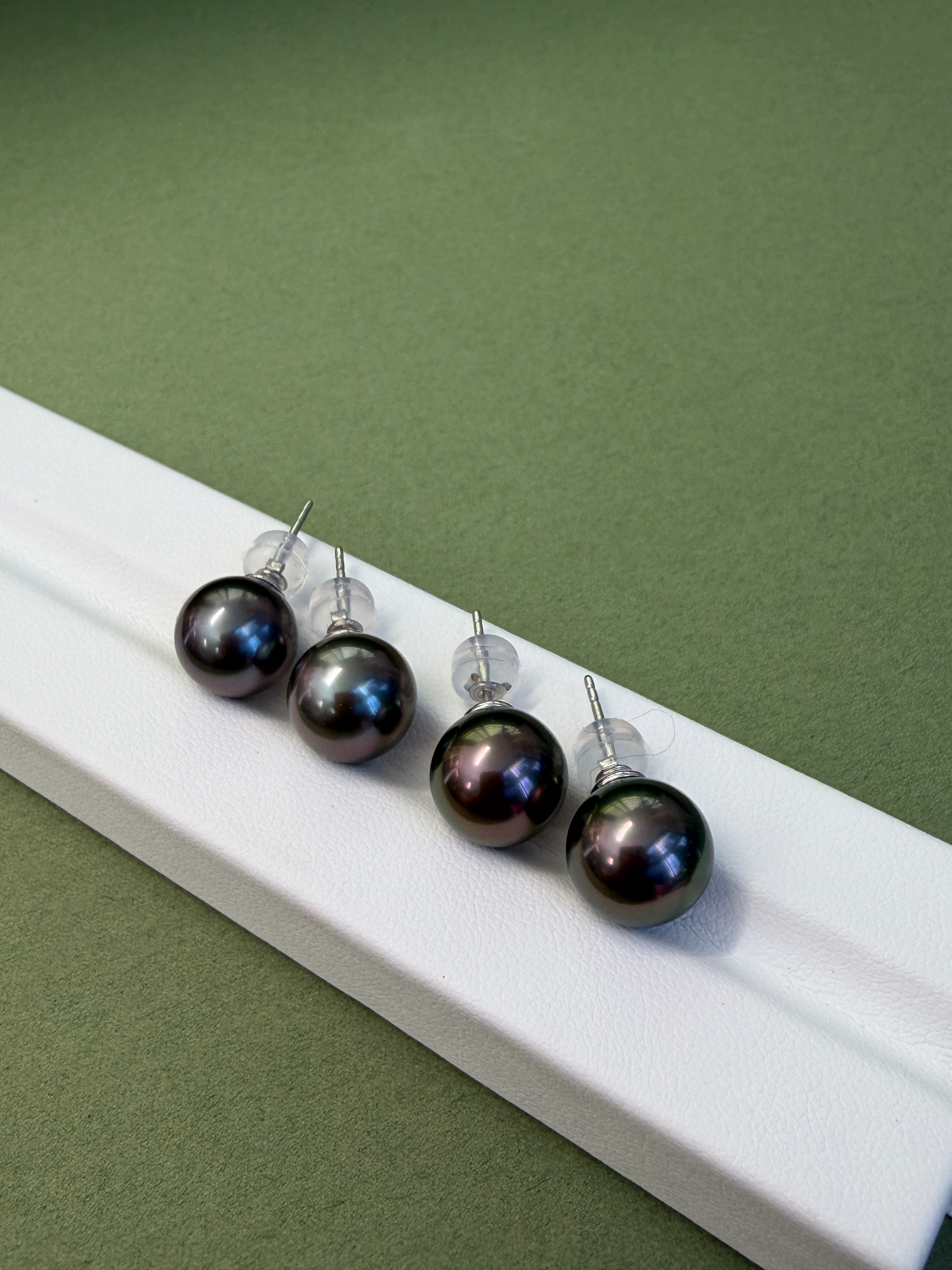 10-11mm Tahitian Pearl Stud Earrings in 18K White Gold