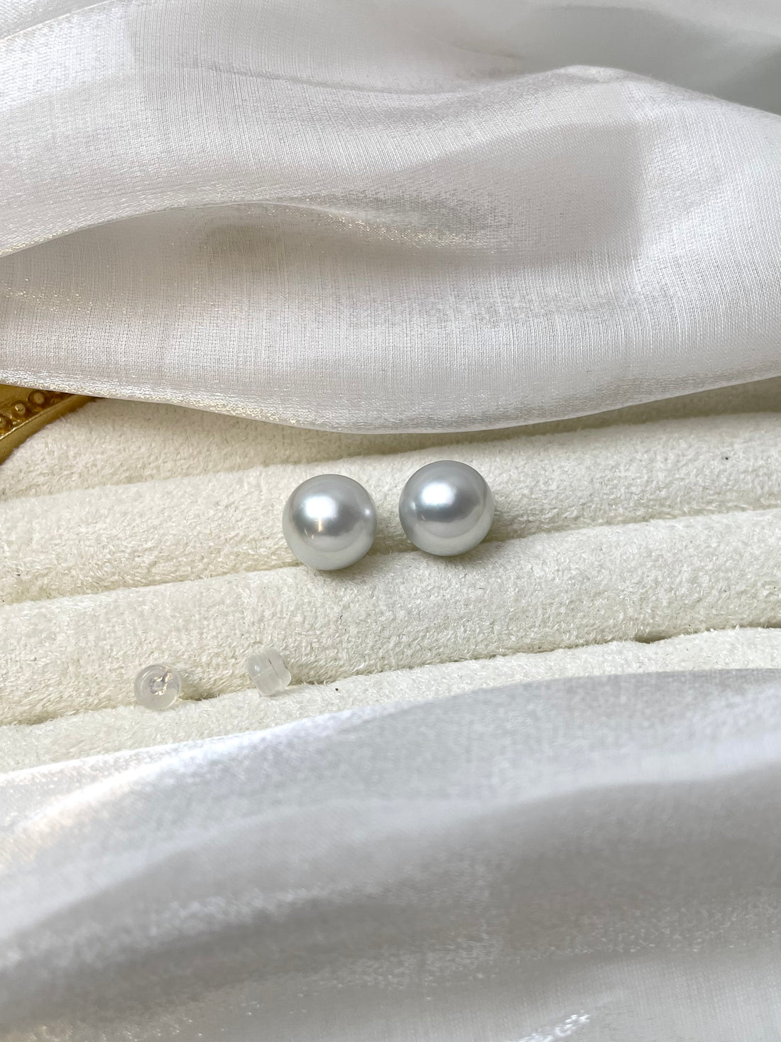 11mm South sea White Pearl Earrings In 18K Gold