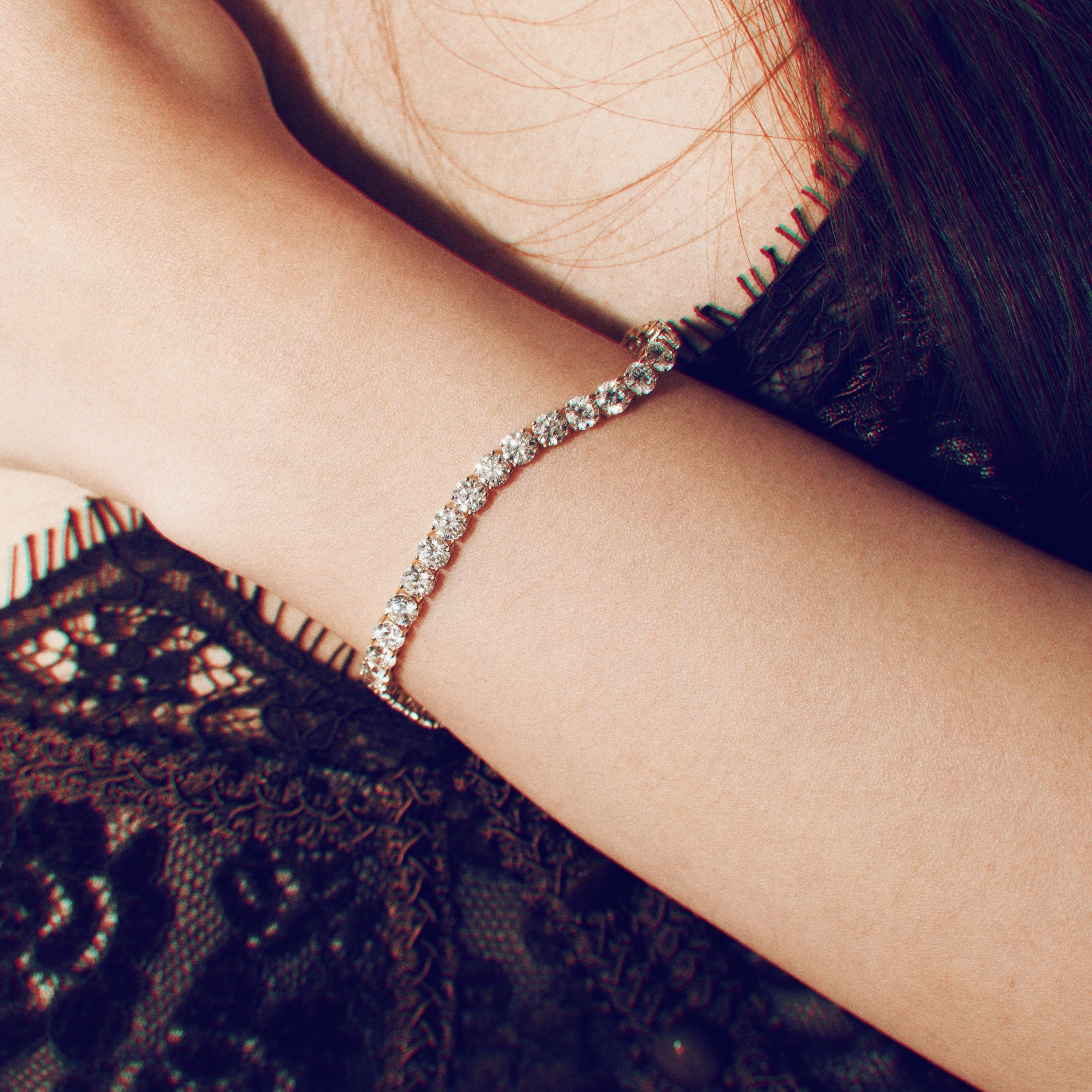 10.7ct   Full Diamond shaped Lab-Grown Diamond Tennis Bracelet