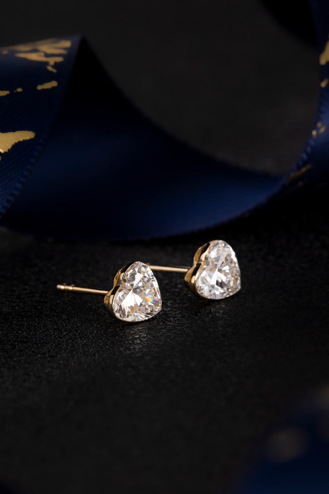 14K Yellow Gold Heart Cut Diamond Solitaire Stud Earrings (0.715ct)