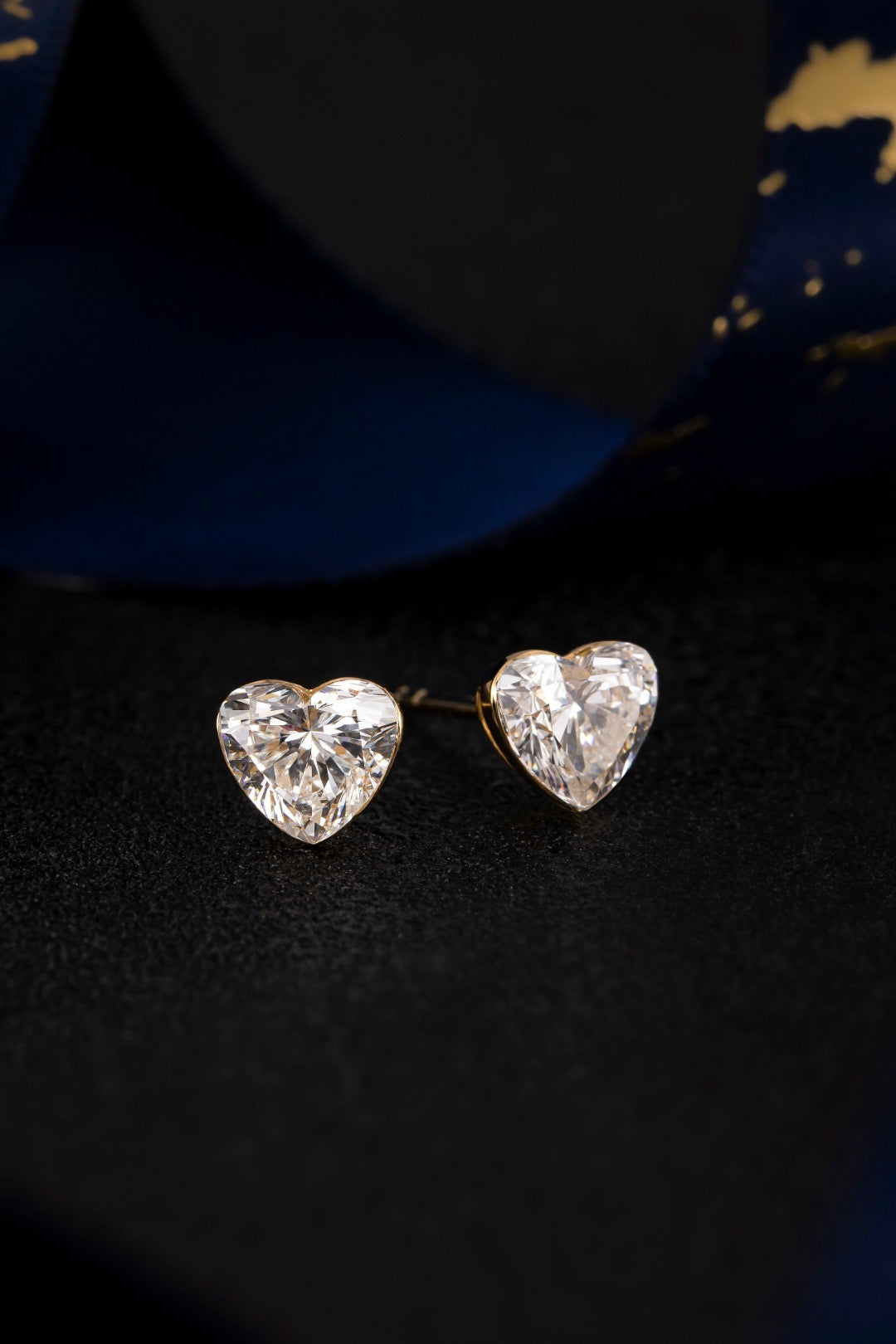 14K Yellow Gold Heart Cut Diamond Solitaire Stud Earrings (0.715ct)
