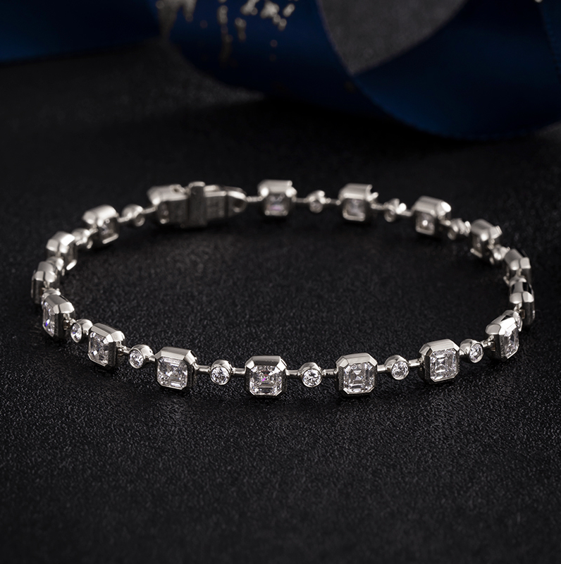 10K White Gold Alternating Emerald & Round Diamond Link Bracelet(≈0.192ct/p Main stone)