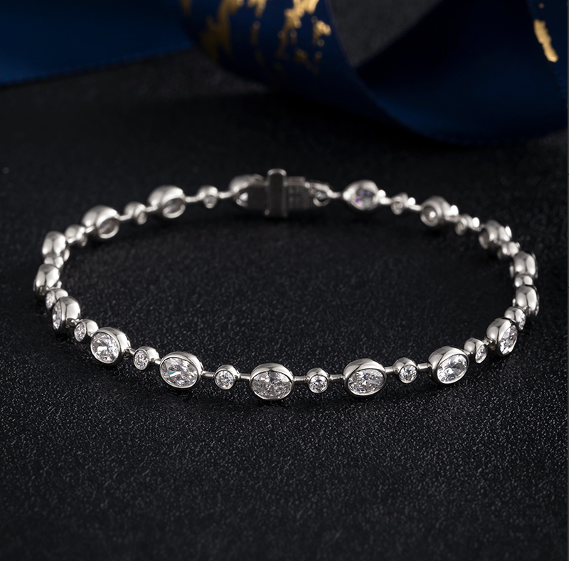 10K White Gold Oval Bezel Bubble Link Diamond Bracelet(≈0.026ct/p Main stone)