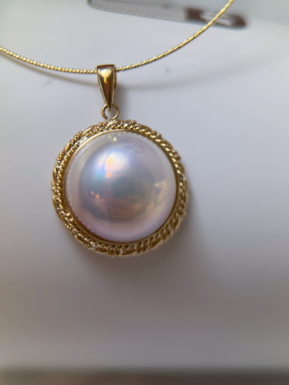 K18 Yellow Gold 15.4mm Mabe Pearl Pendant (Pendant Only）