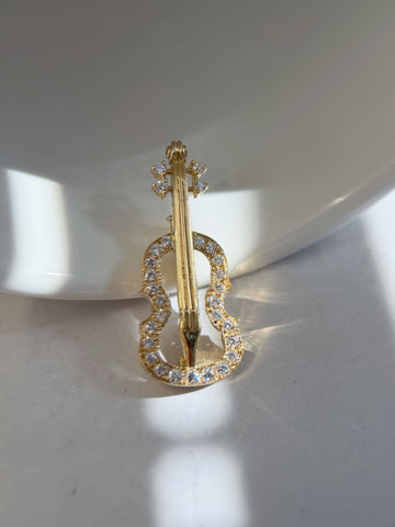 K18 Yellow Gold Pavé Diamond Violin Brooch Pendant