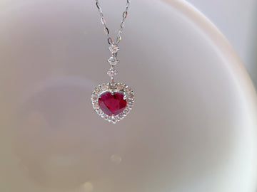 Vintage Heart Shape Pendant in Platinum with Ruby & Diamond（Pendant Only / Chain Not Included）
