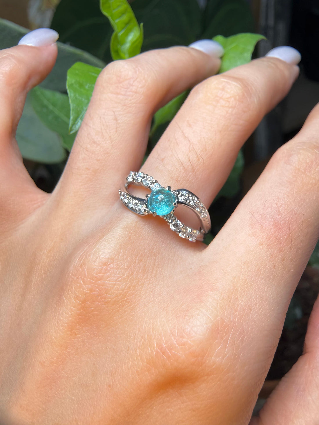 0.61CT Neon Blue Paraiba Tourmaline Ring PT900 Platinum