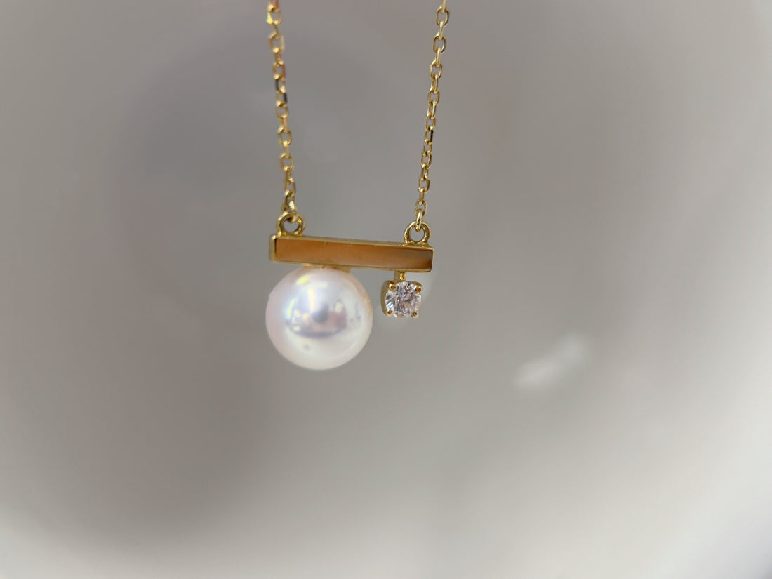 K18 Yellow Gold Akoya Pearl Necklace with Natural Diamond Accent