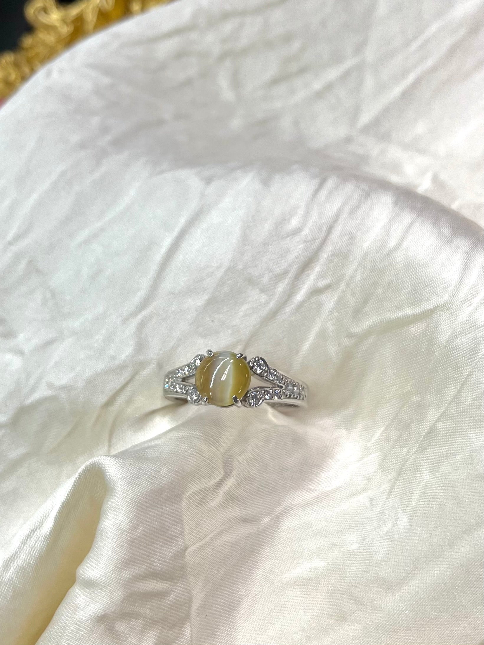 1.86ct Chatoyant Ring in PT900