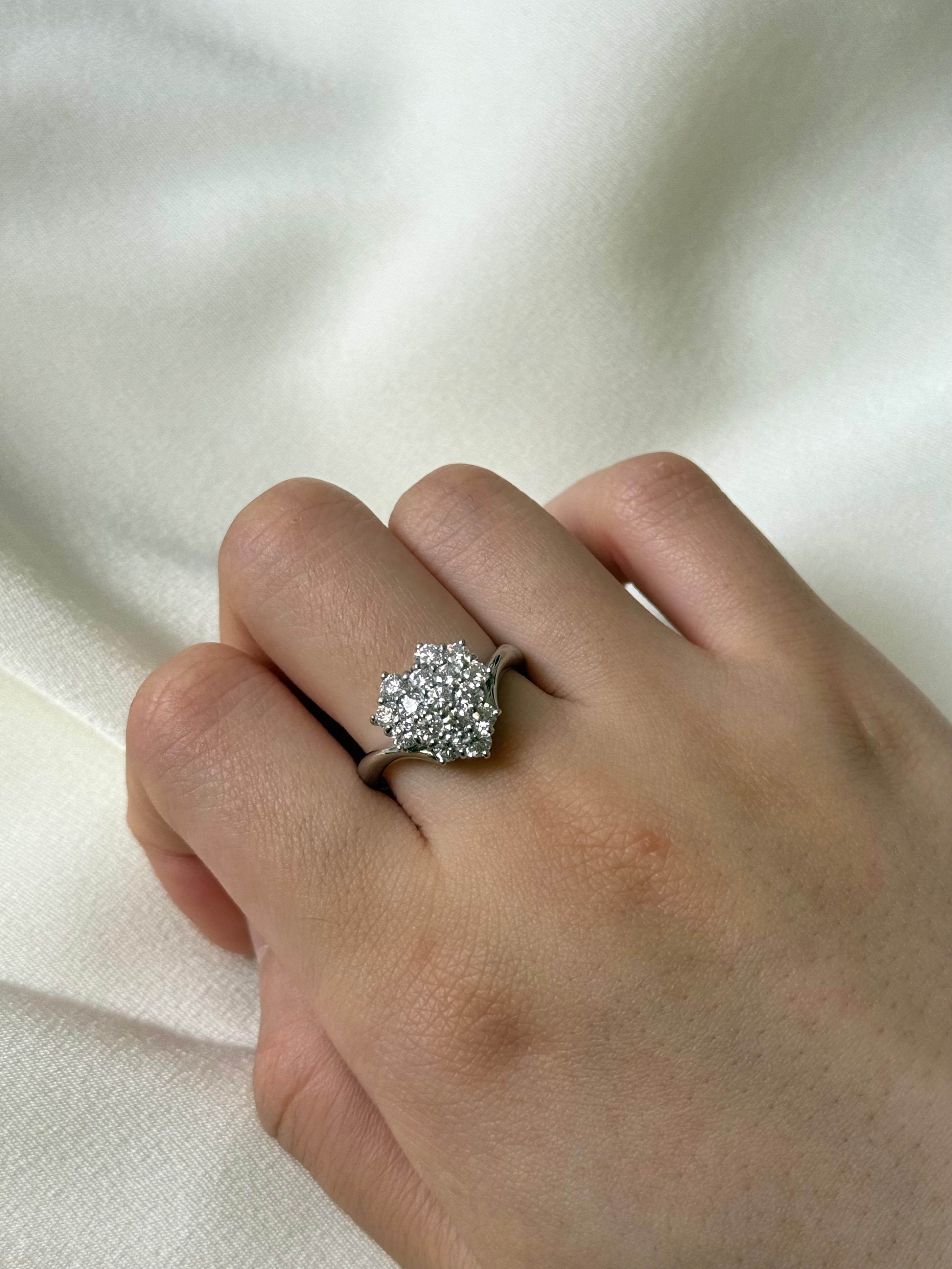 Vintage Ring in PT900 With Natural Diamond