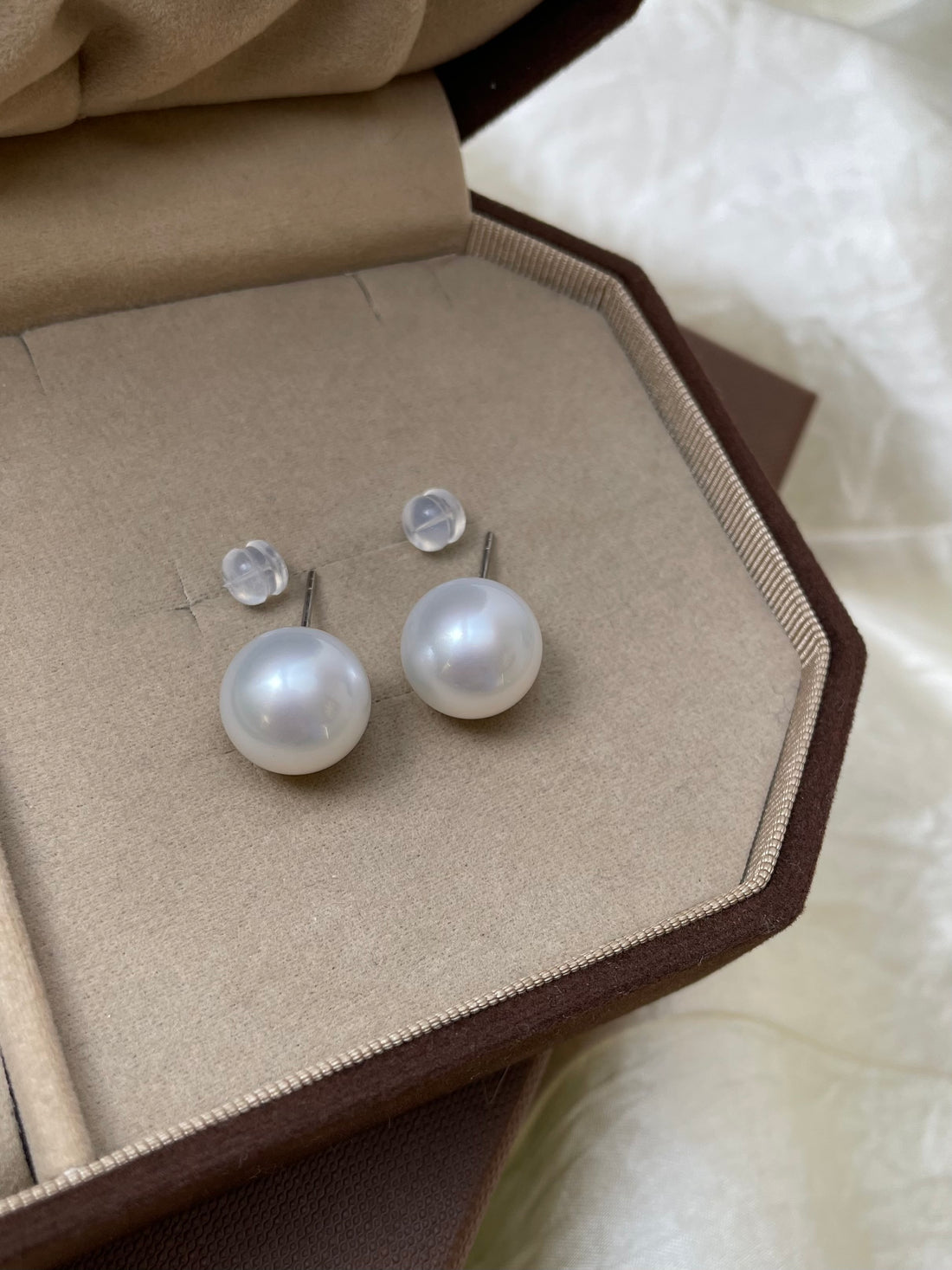 12.5mm White Southsea Cultured Pearl Stud Earring