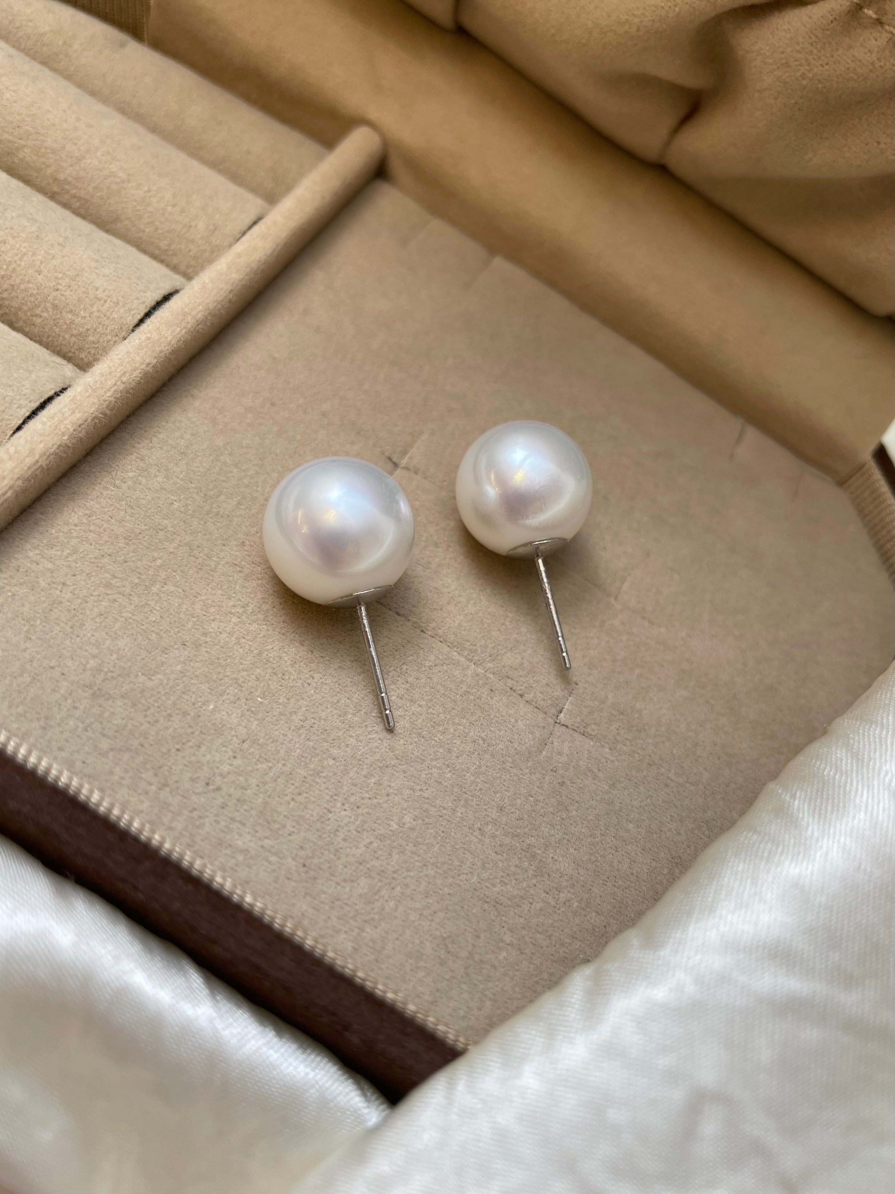 12.5mm White Southsea Cultured Pearl Stud Earring
