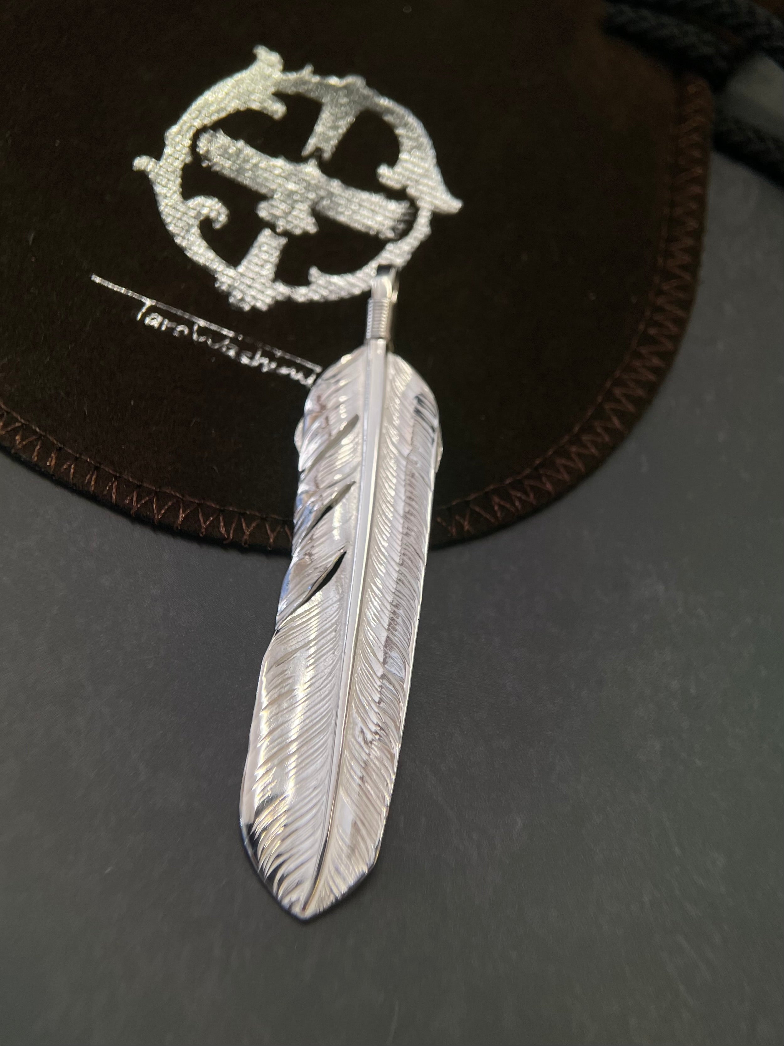 TAROWASHIMI FEATHER