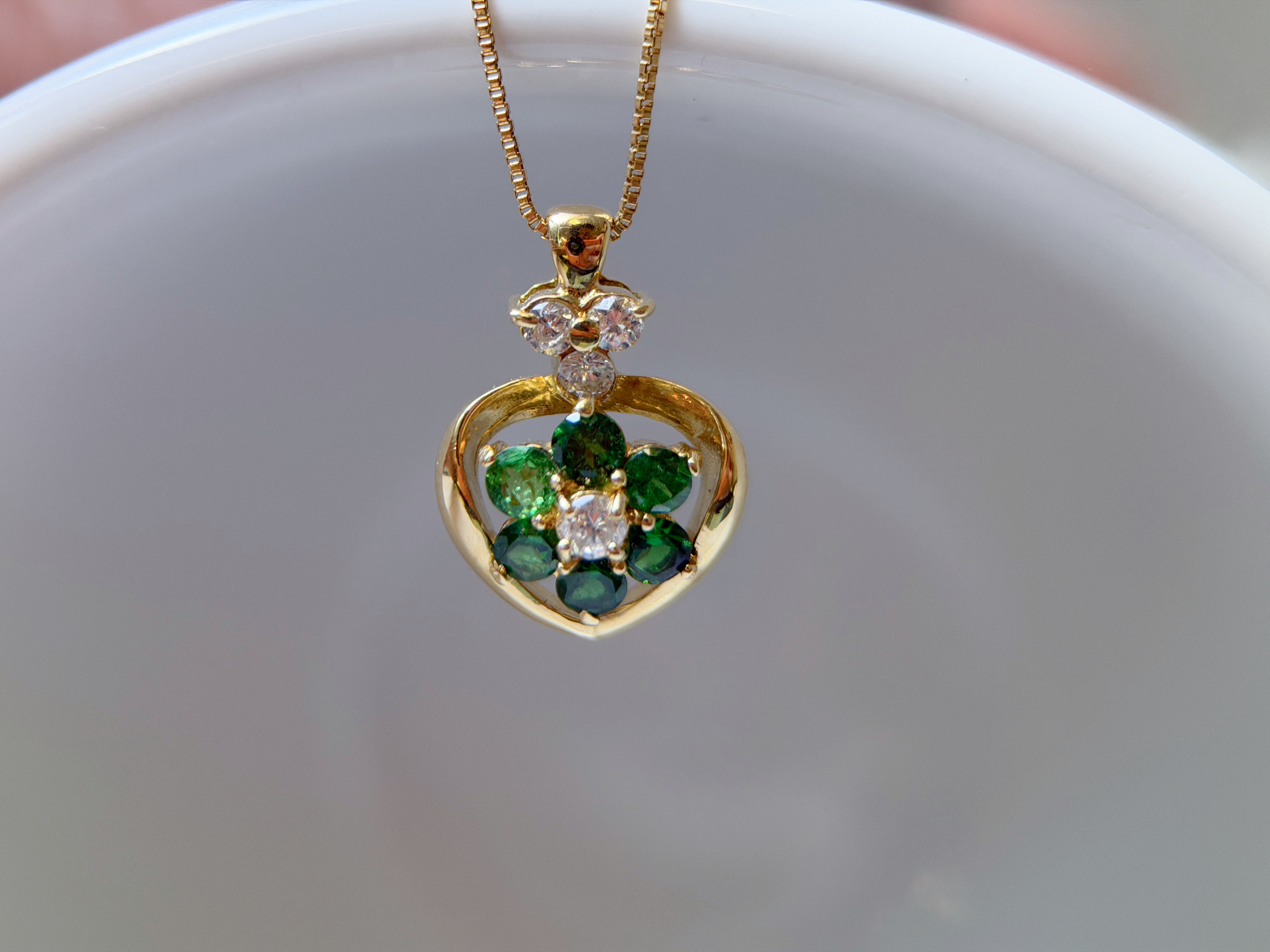 K18 Green Garnet & Diamond Heart Pendant Necklace