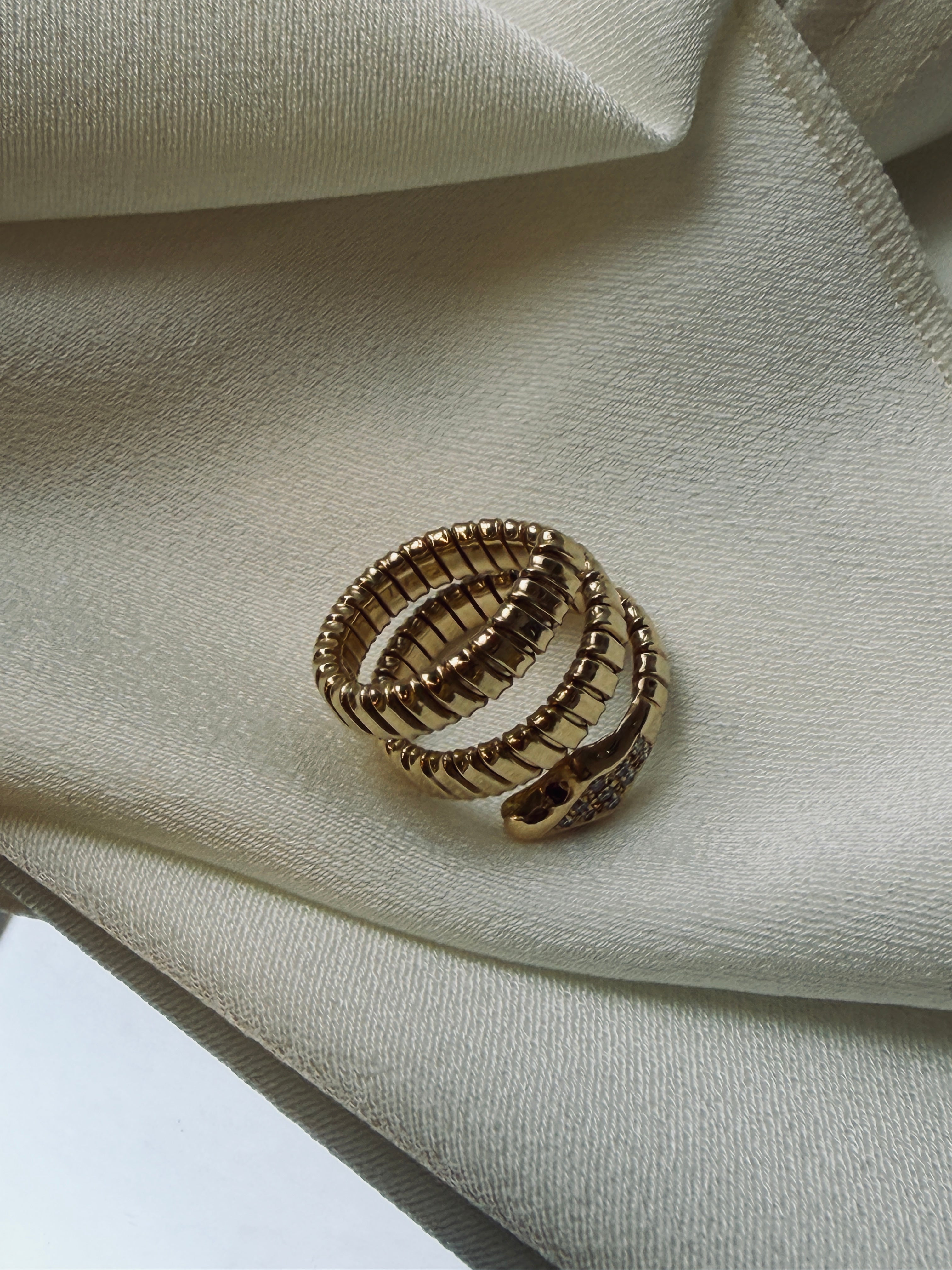 Vintage Snake Ring in K18 Yellow Gold & Platinum with Ruby & Diamond