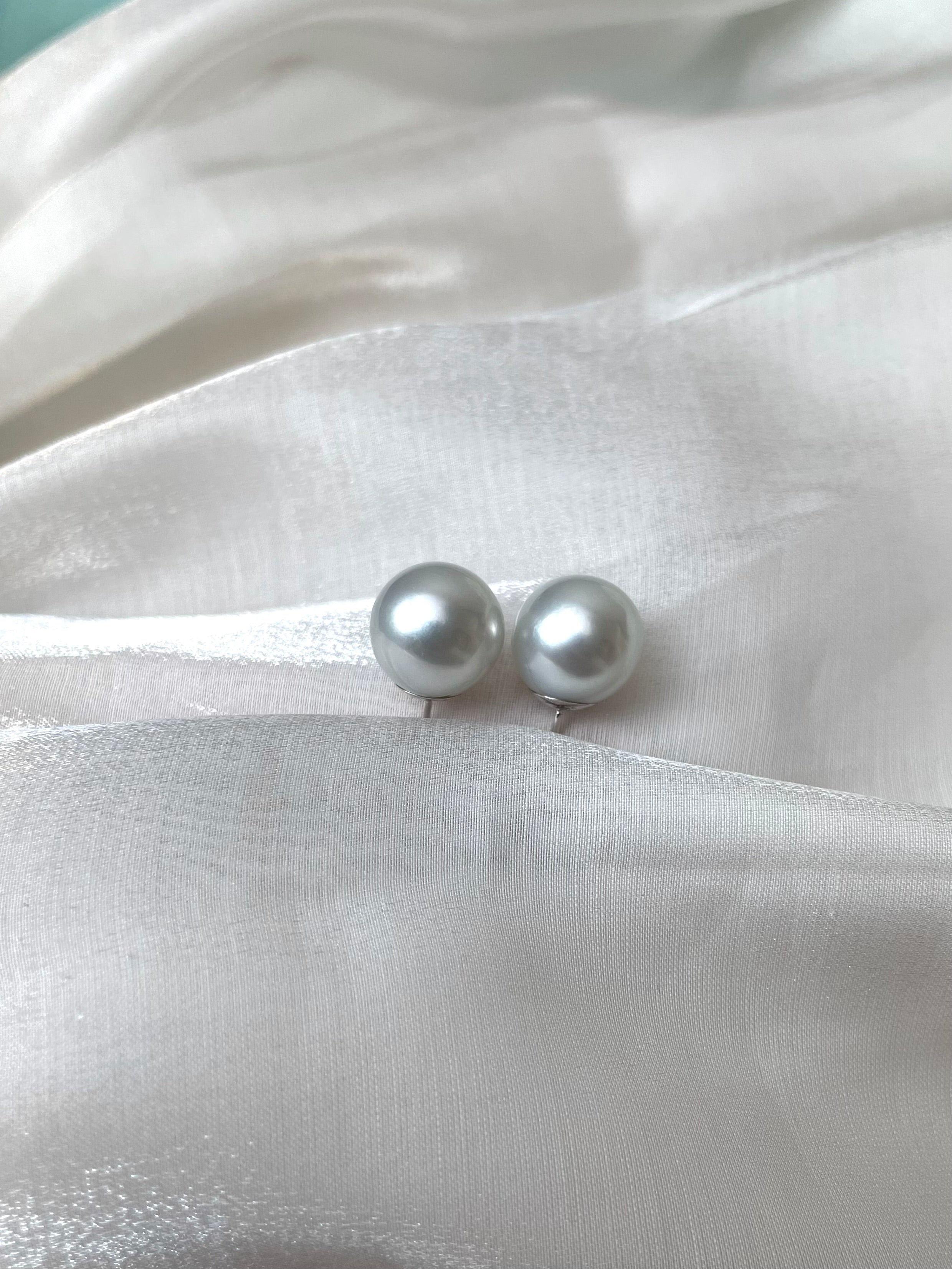 11mm South sea White Pearl Earrings In 18K Gold