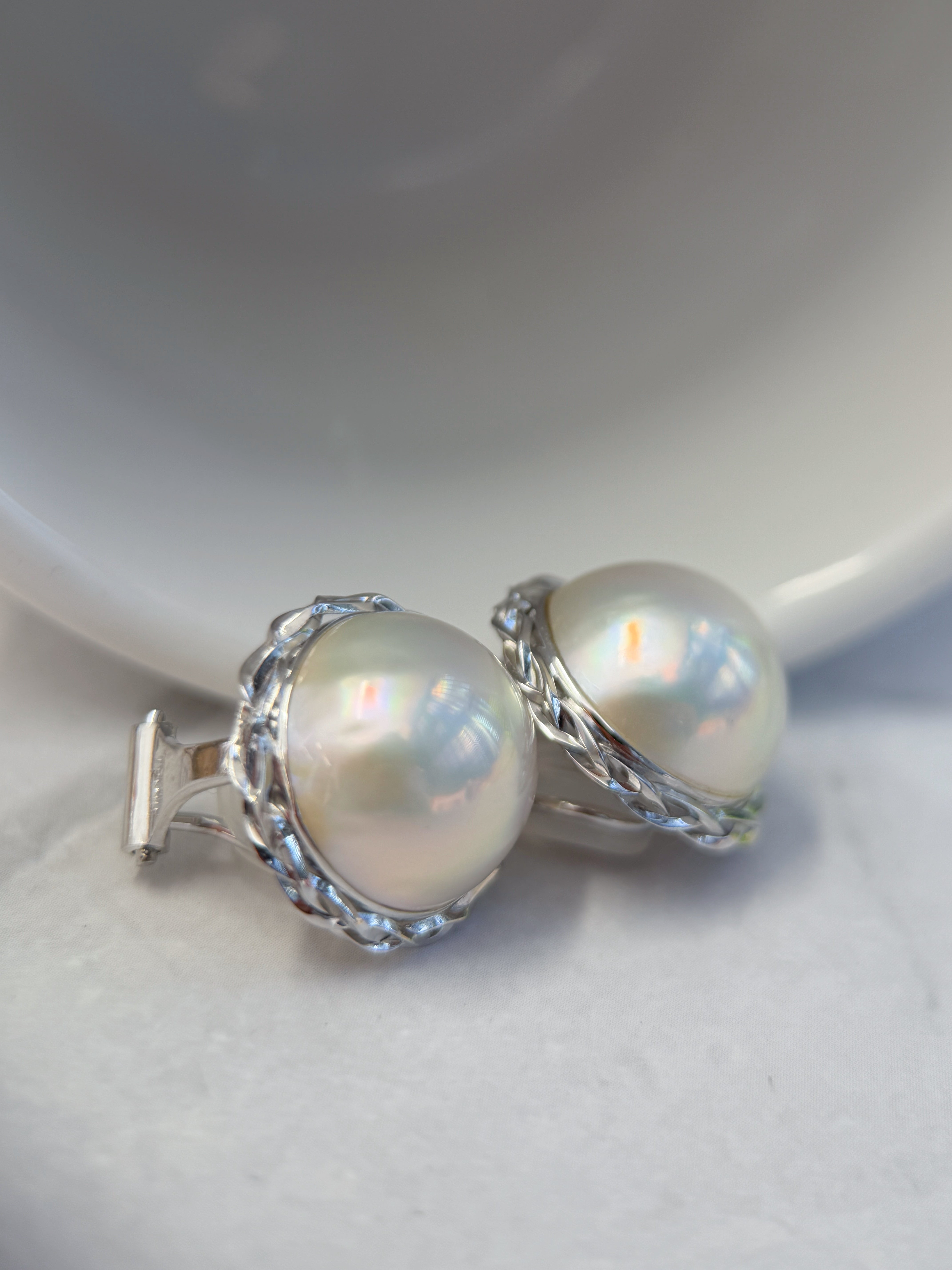 K14 White Gold 14mm Mabe Pearl Button Clip-On Earrings