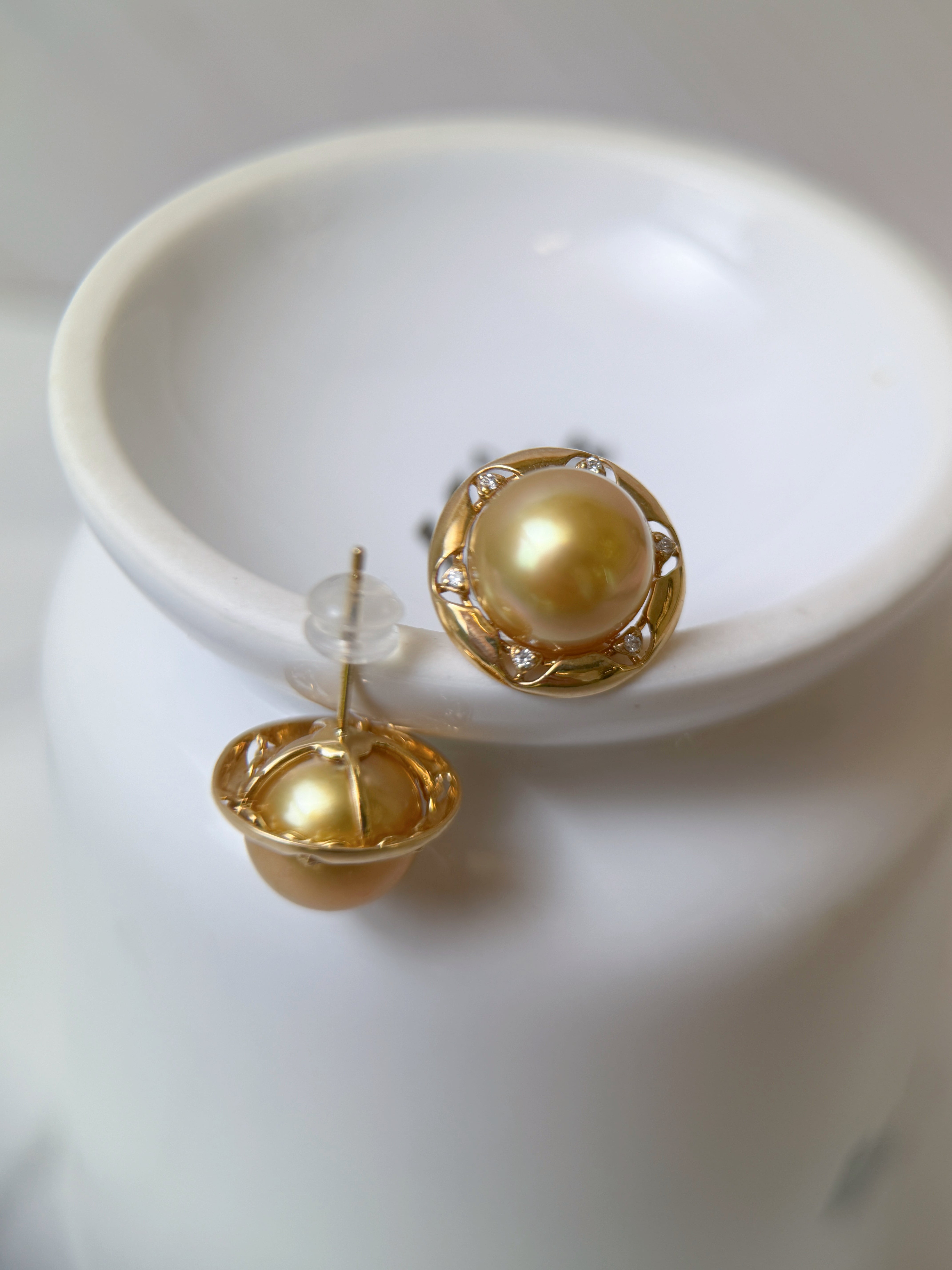 K18 Gold Golden South Sea Pearl Diamond Floral Stud Earrings