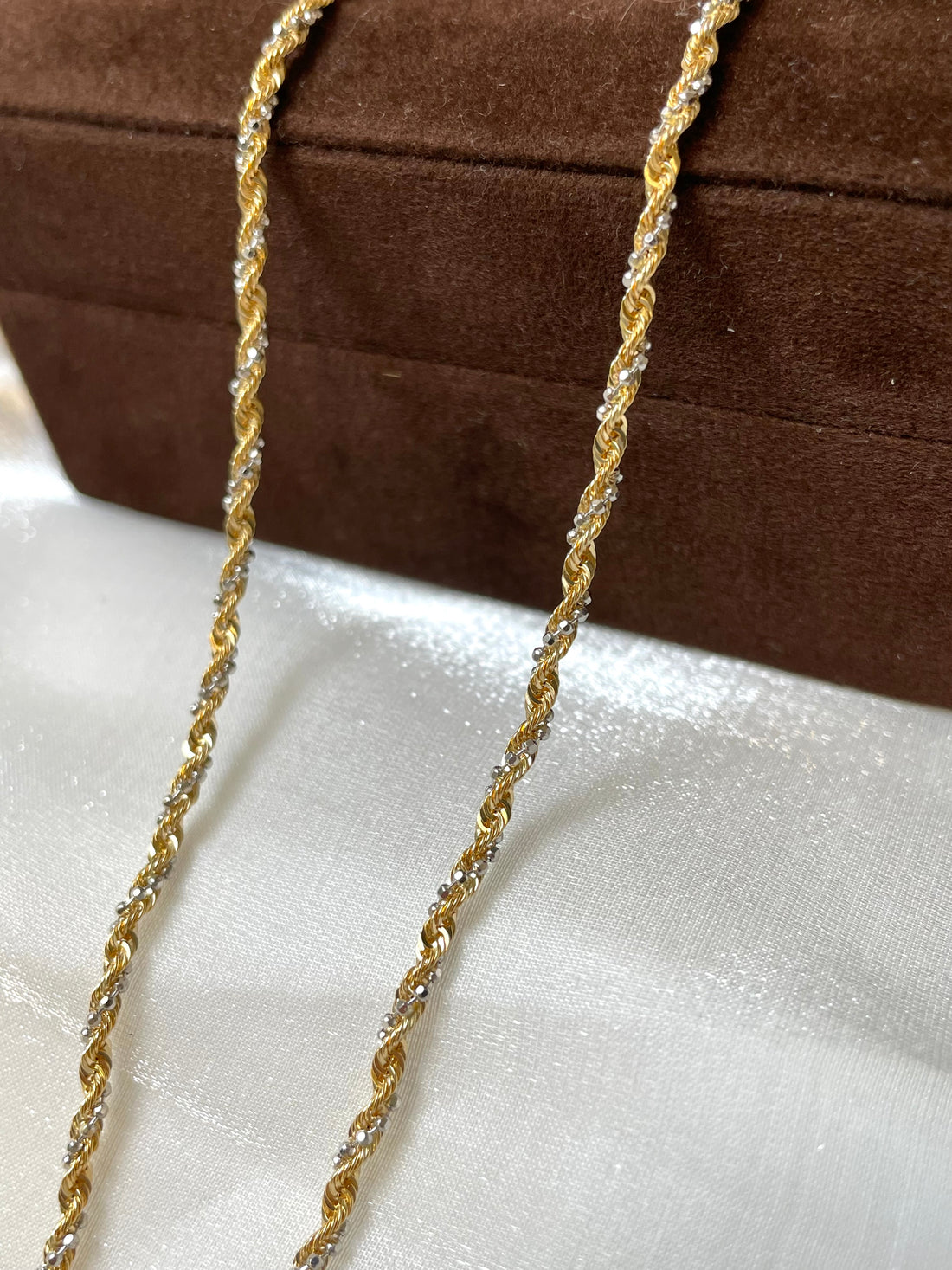 18K G/WG Rope Chain Necklace