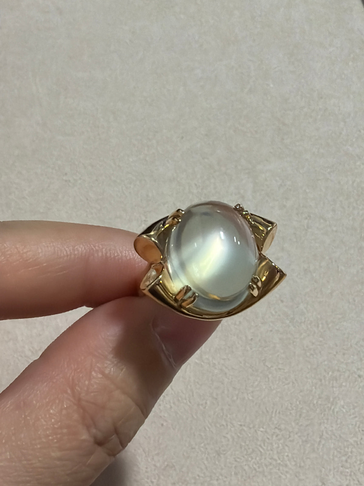 Certified K18 Natural Moonstone Sculptural Statement Ring Product Description
