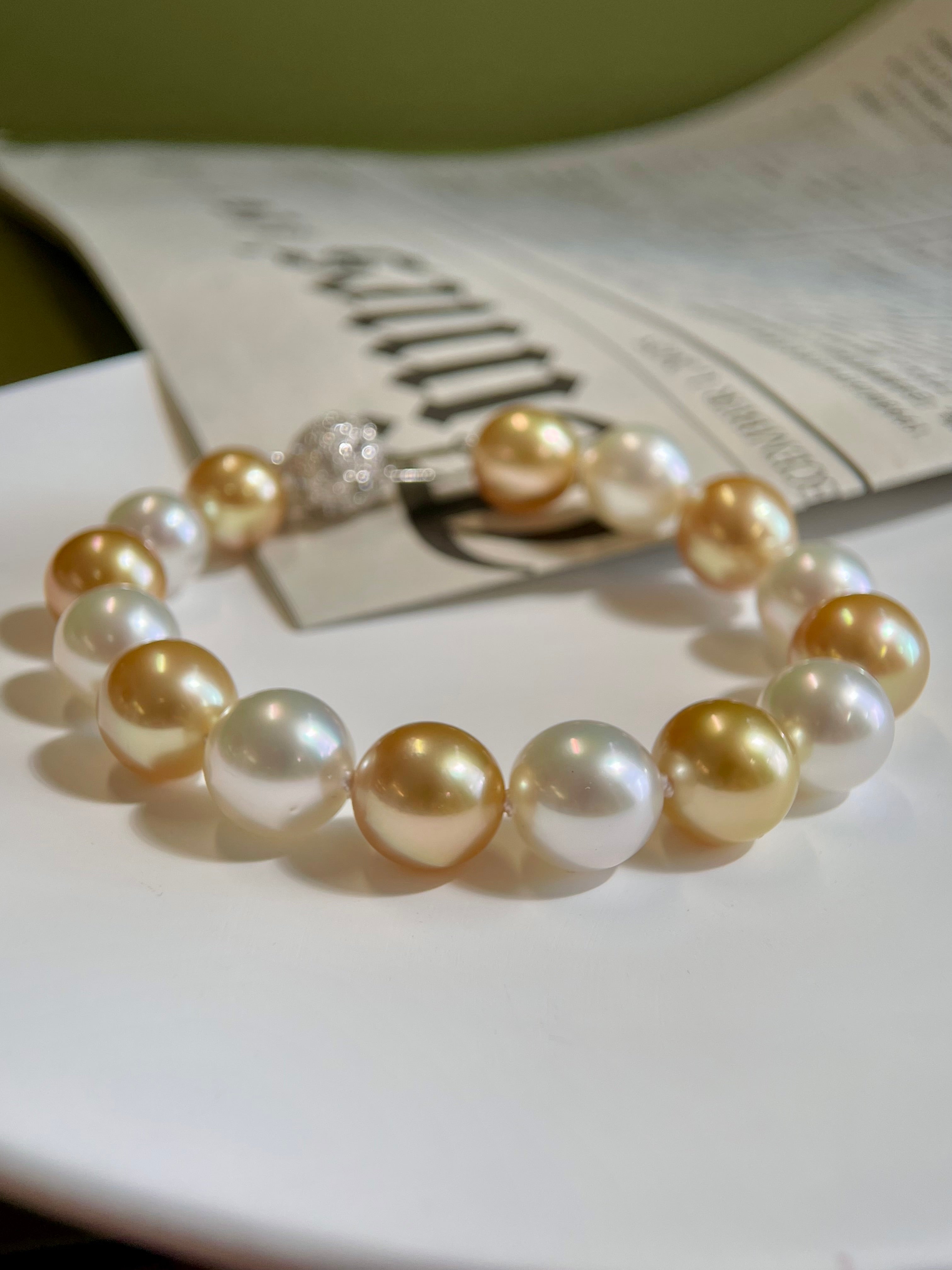 10-11mm South Sea Pearl with k18 Natural Diamond Clasp