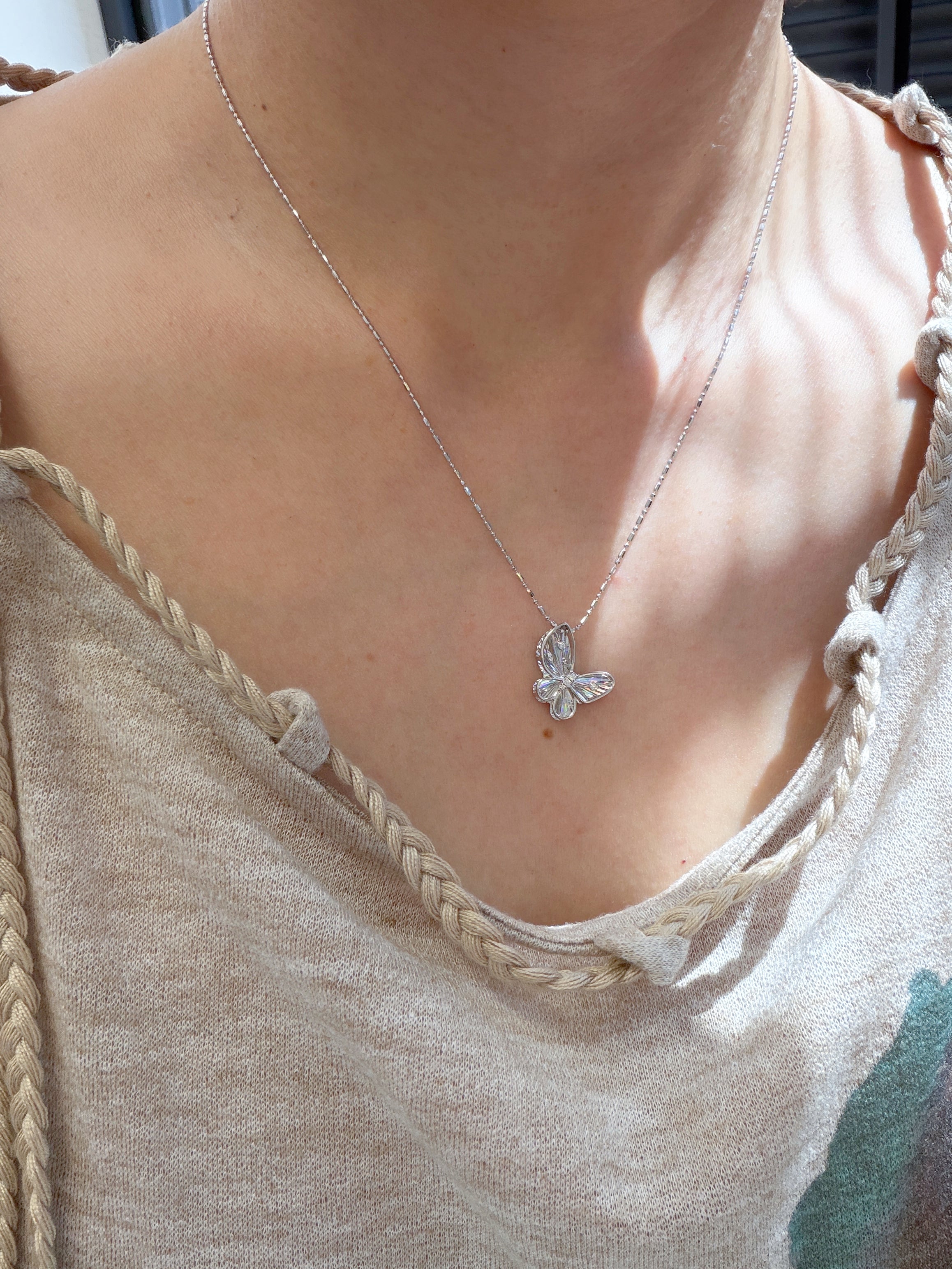 Platinum Laser-Carved Butterfly Pendant With Diamond（Pendant Only）