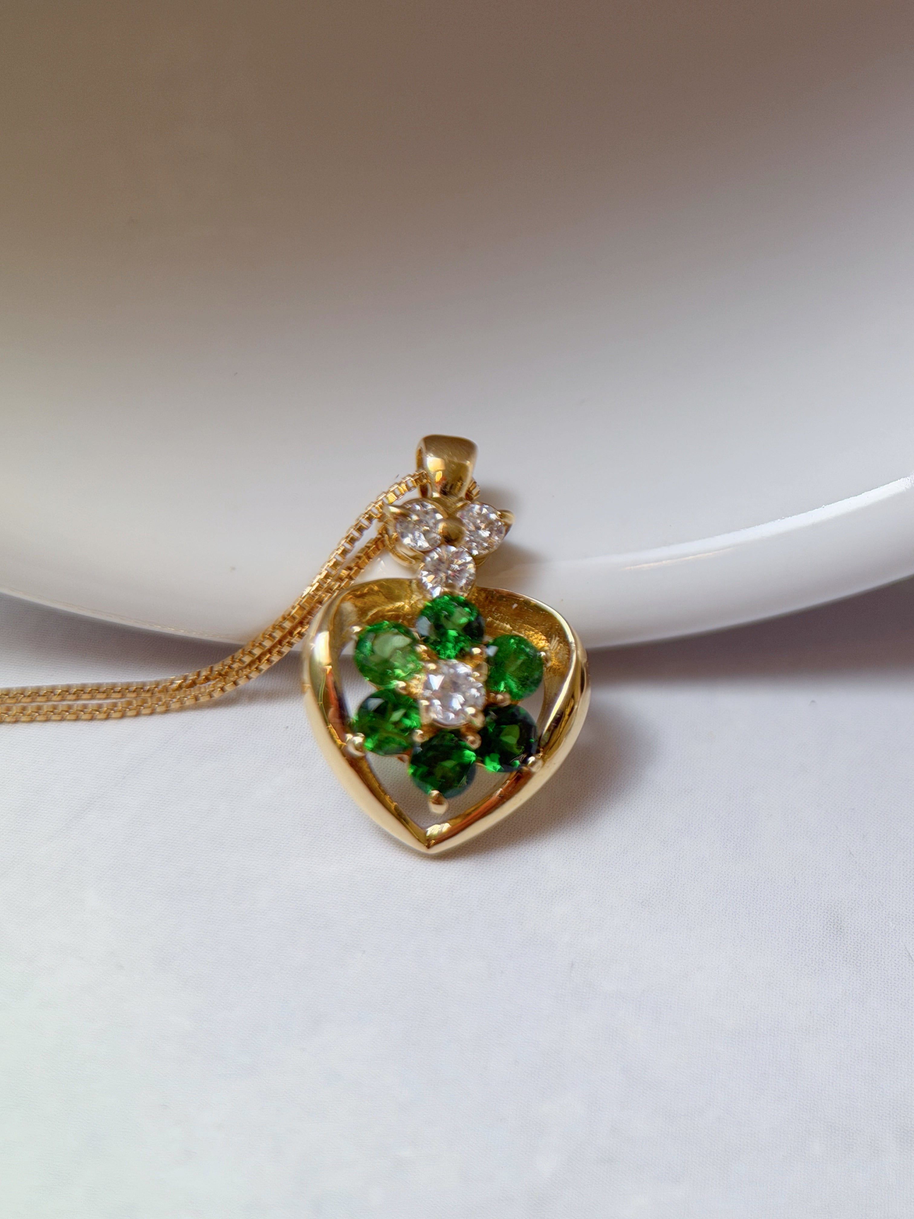 K18 Green Garnet & Diamond Heart Pendant Necklace