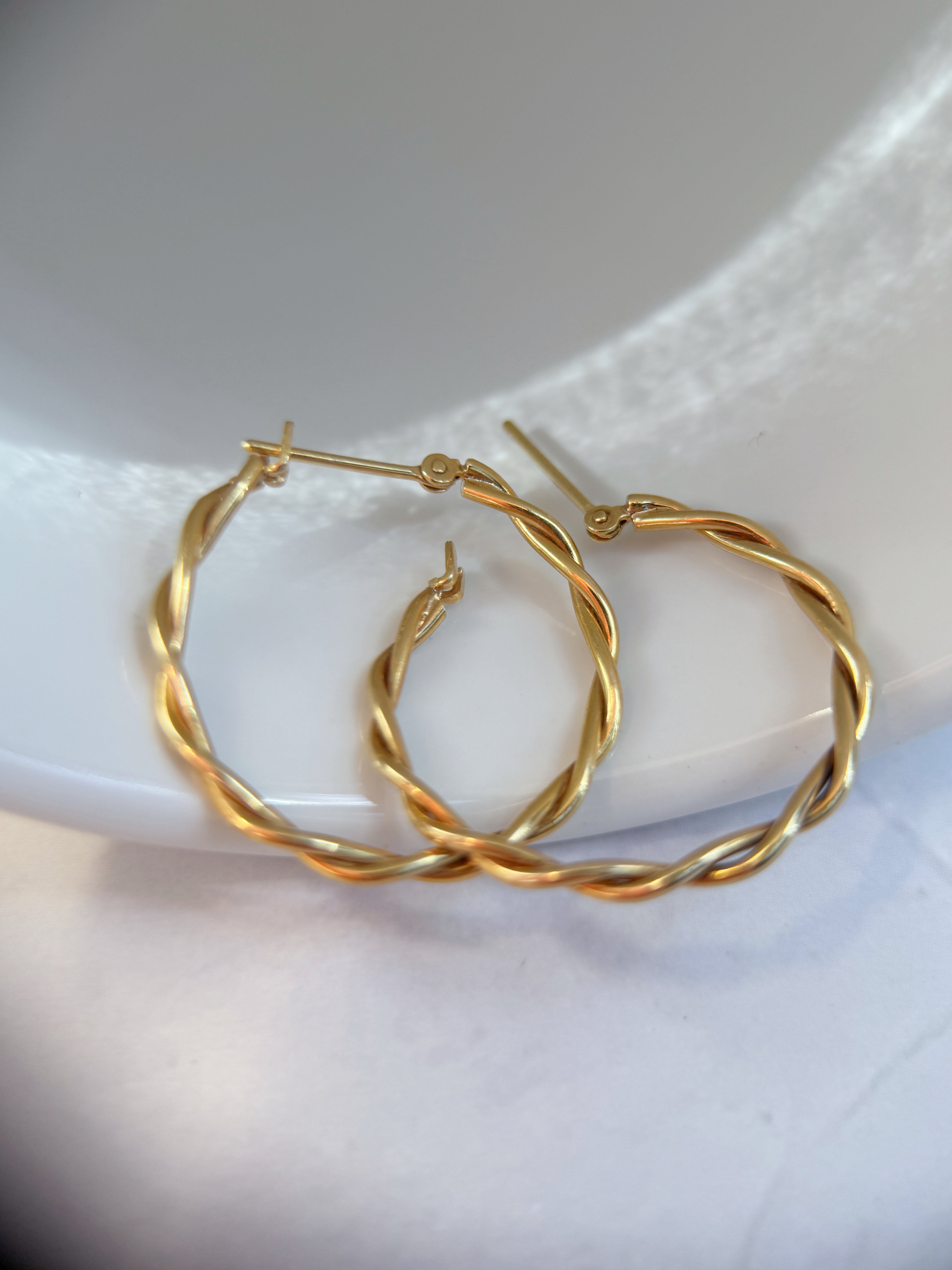 K18 Gold Rope Hoop Earrings