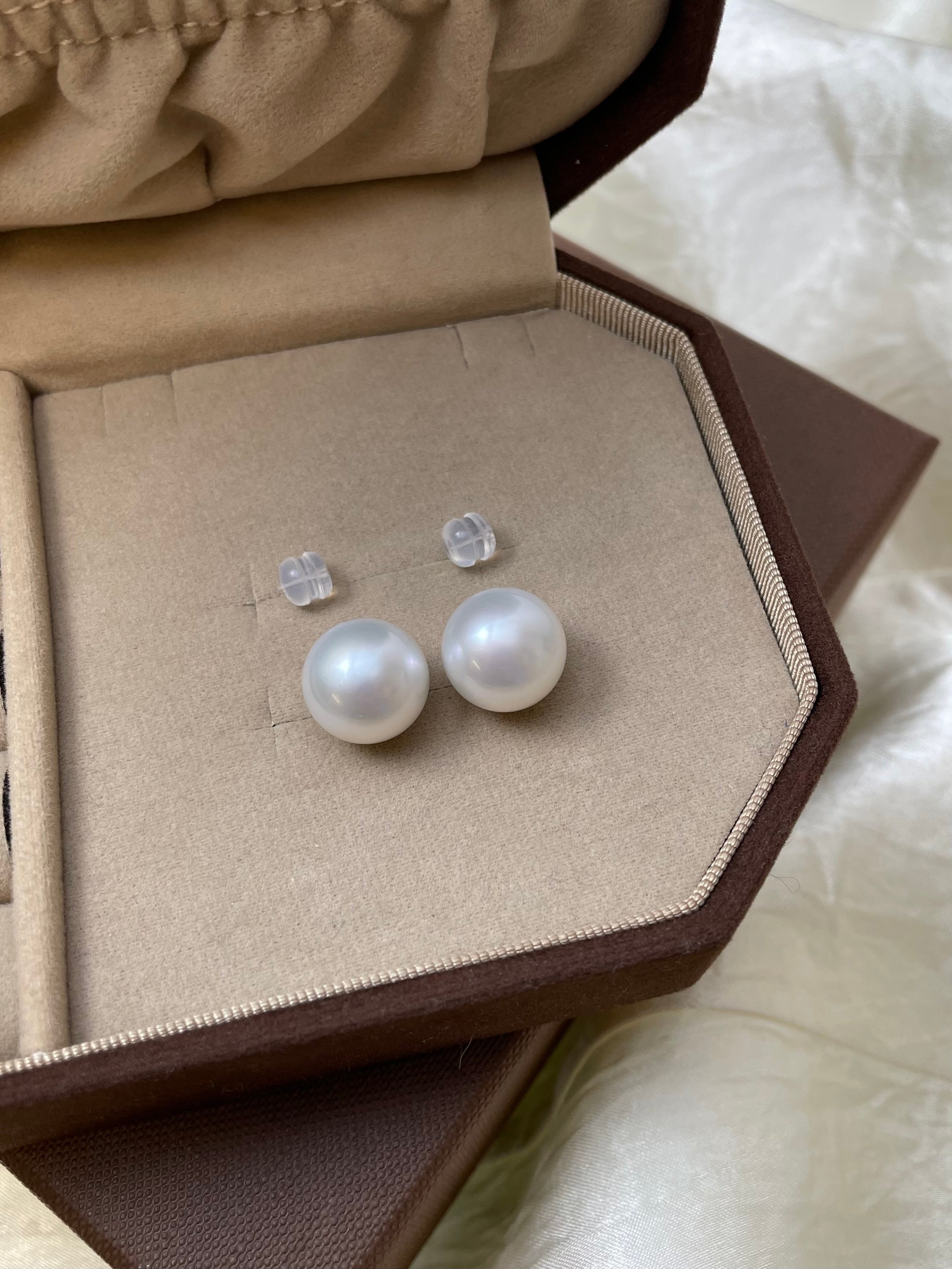 12.5mm White Southsea Cultured Pearl Stud Earring
