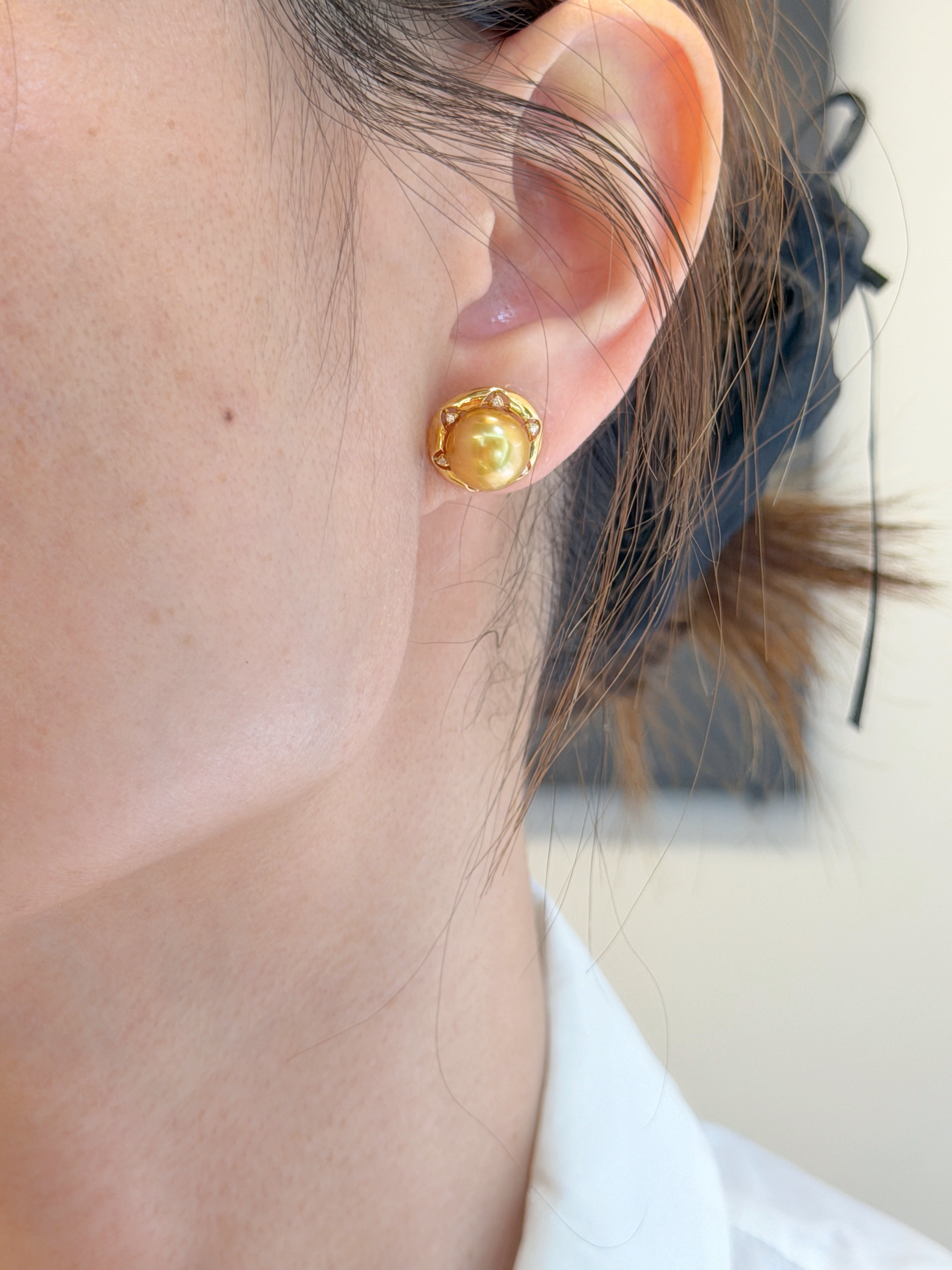 K18 Gold Golden South Sea Pearl Diamond Floral Stud Earrings