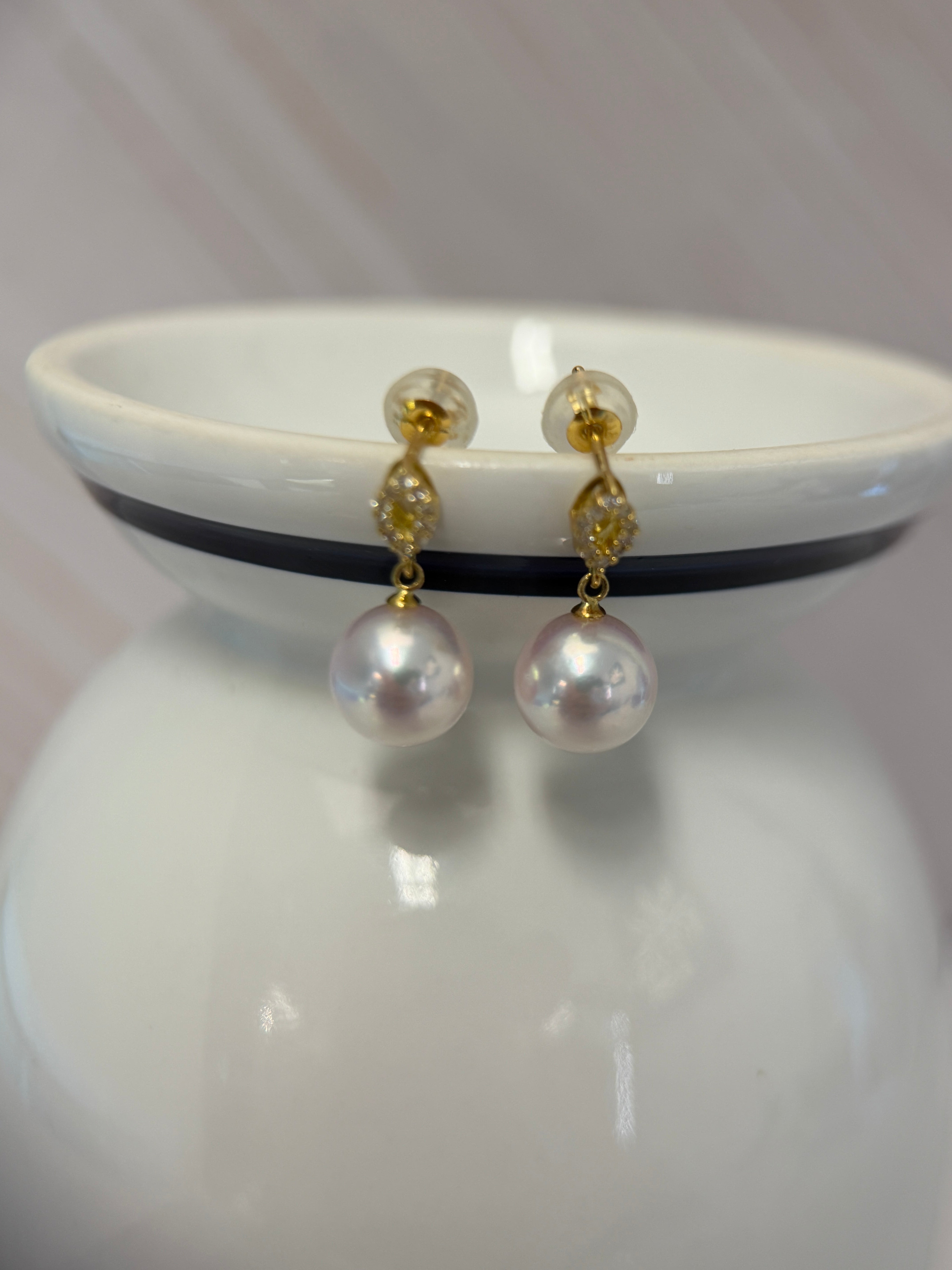 8-8.5mm Japanese Akoya Pearl and Natural Diamond Drop Earrings in K18 Gold