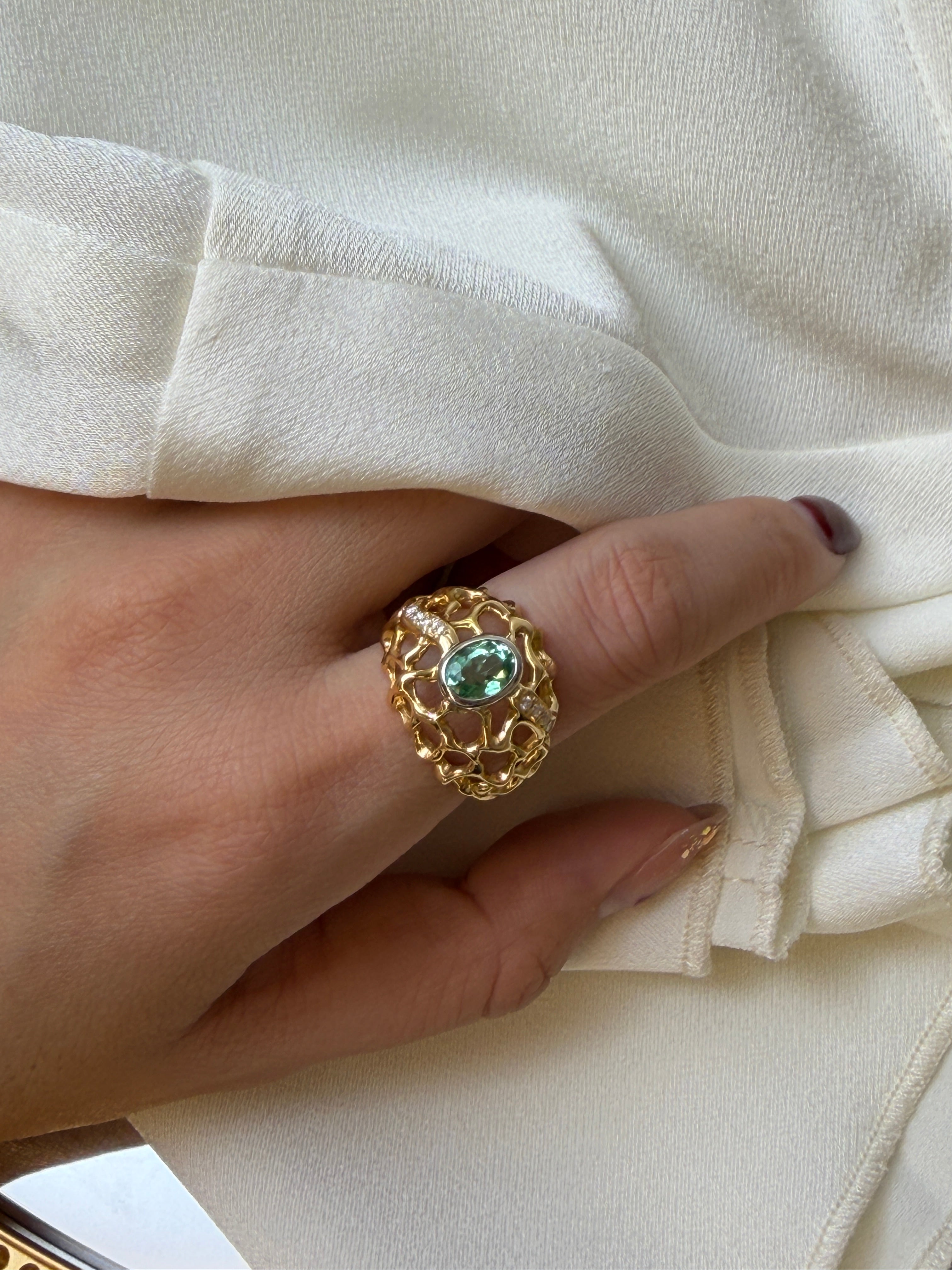 Vintage Ring in K18 Yellow Gold & Diamond with Green Tourmaline