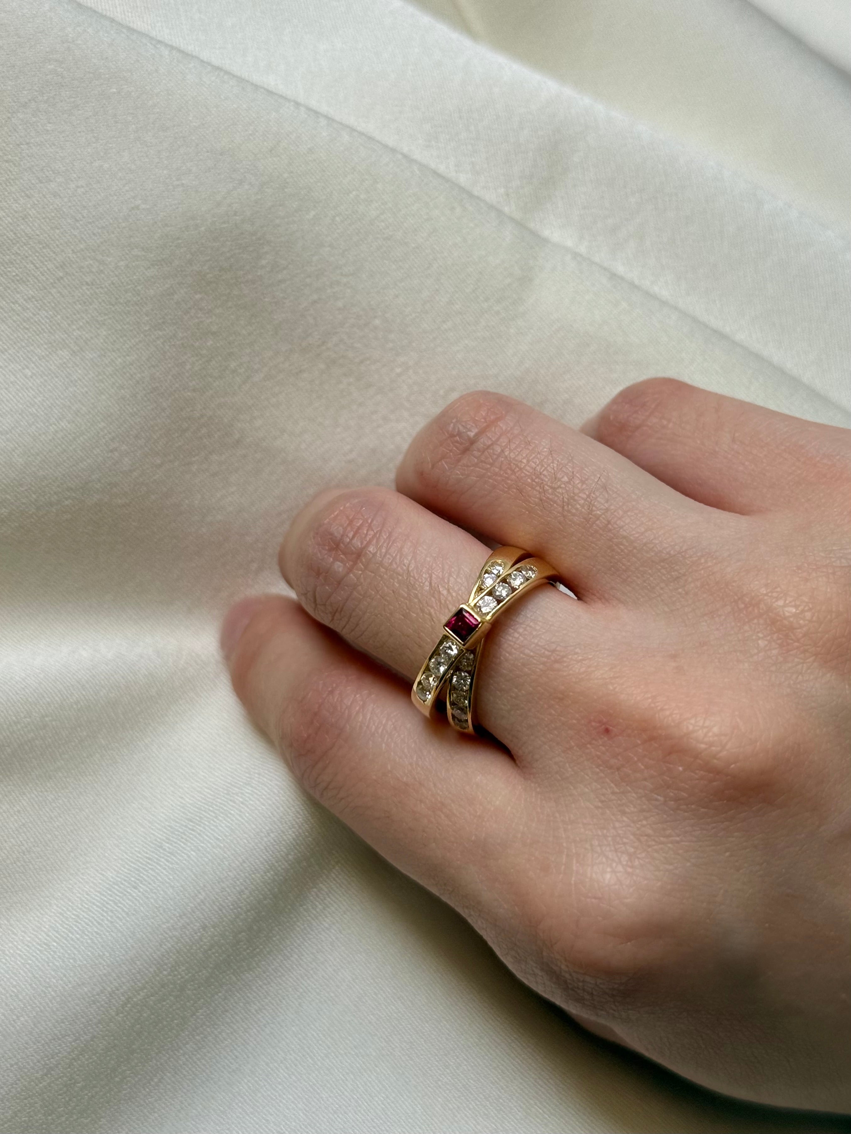 TASAKI Ring in K18 Yellow Gold with Ruby & Diamond