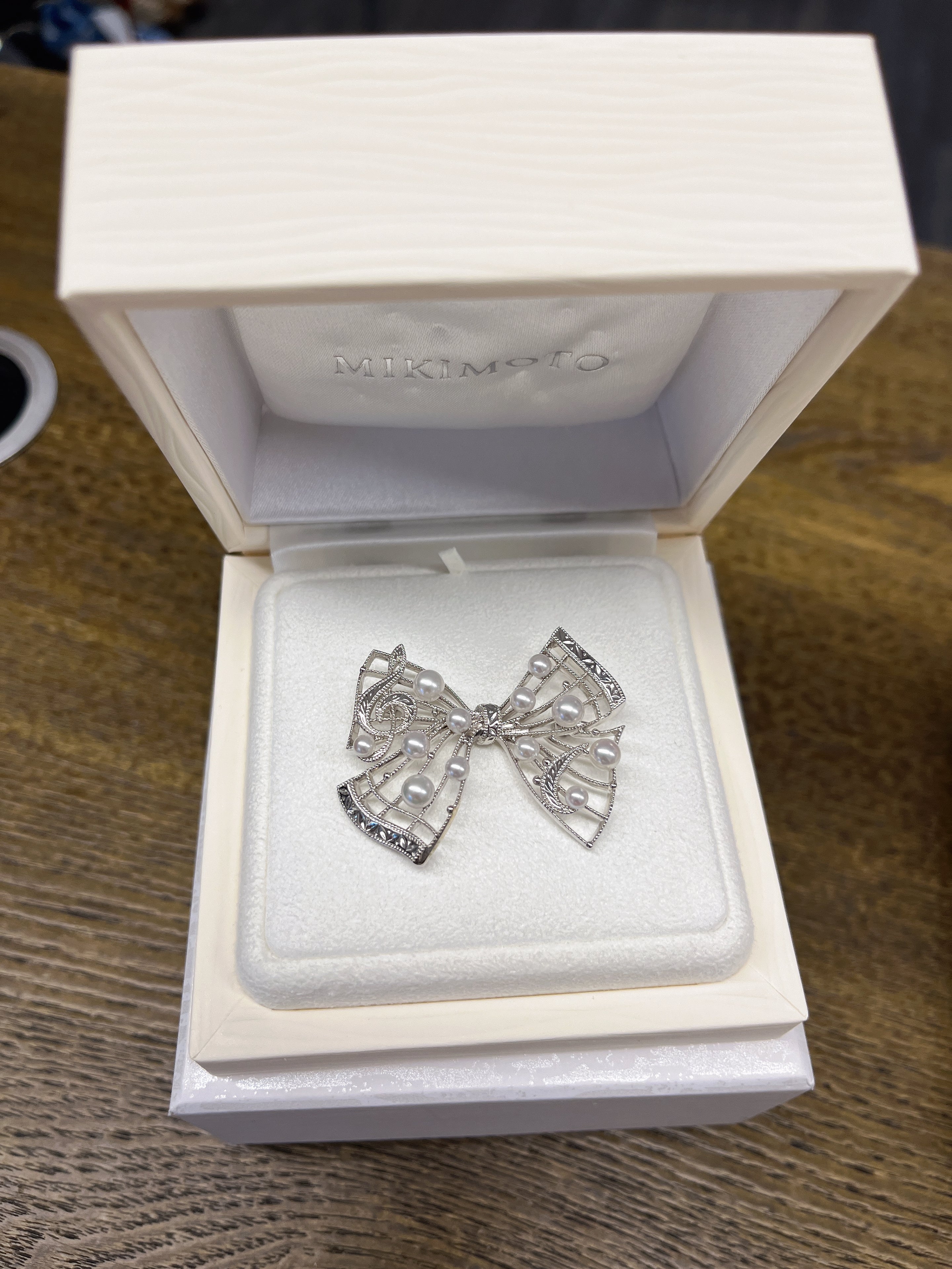 MIKIMOTO Akoya Cultured Pearl Brooch