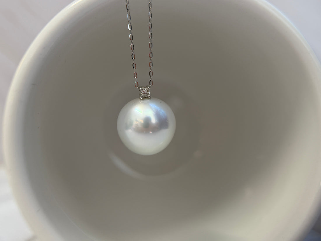 14.7mm Australian White South Sea Pearl & Natural Diamond Pendant in Platinum（Pendant Only）