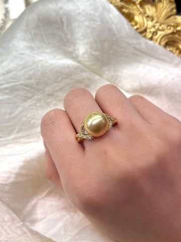 11.4mm Southsea Pearl Ring in 18K Yellow Gold