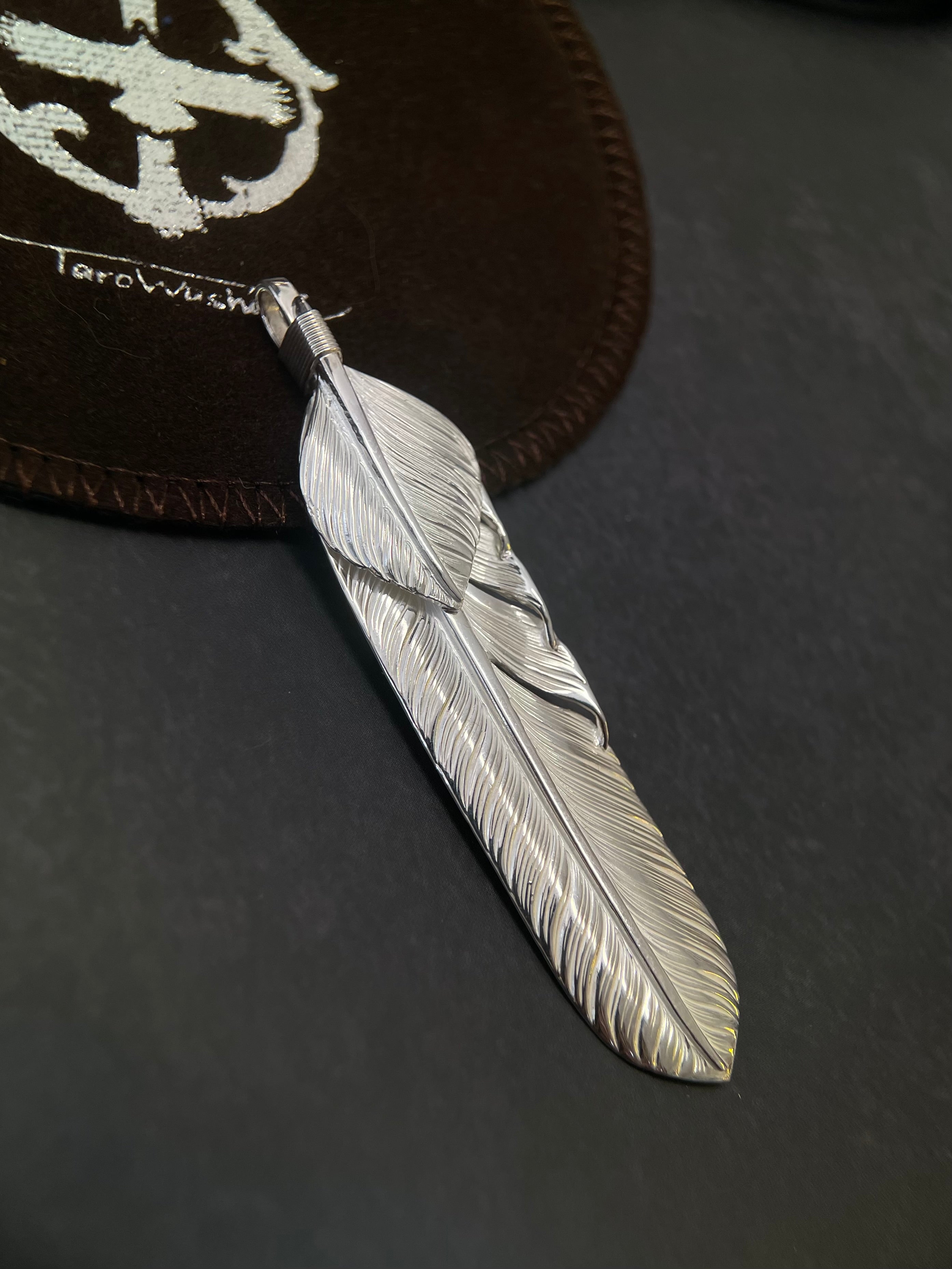 TAROWASHIMI FEATHER
