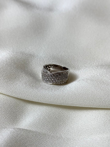 Vintage Ring in K18 White Gold with Natural Diamond