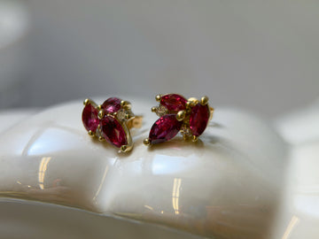 Vintage Stud Earrings in K18 Yellow Gold with Ruby&Diamond