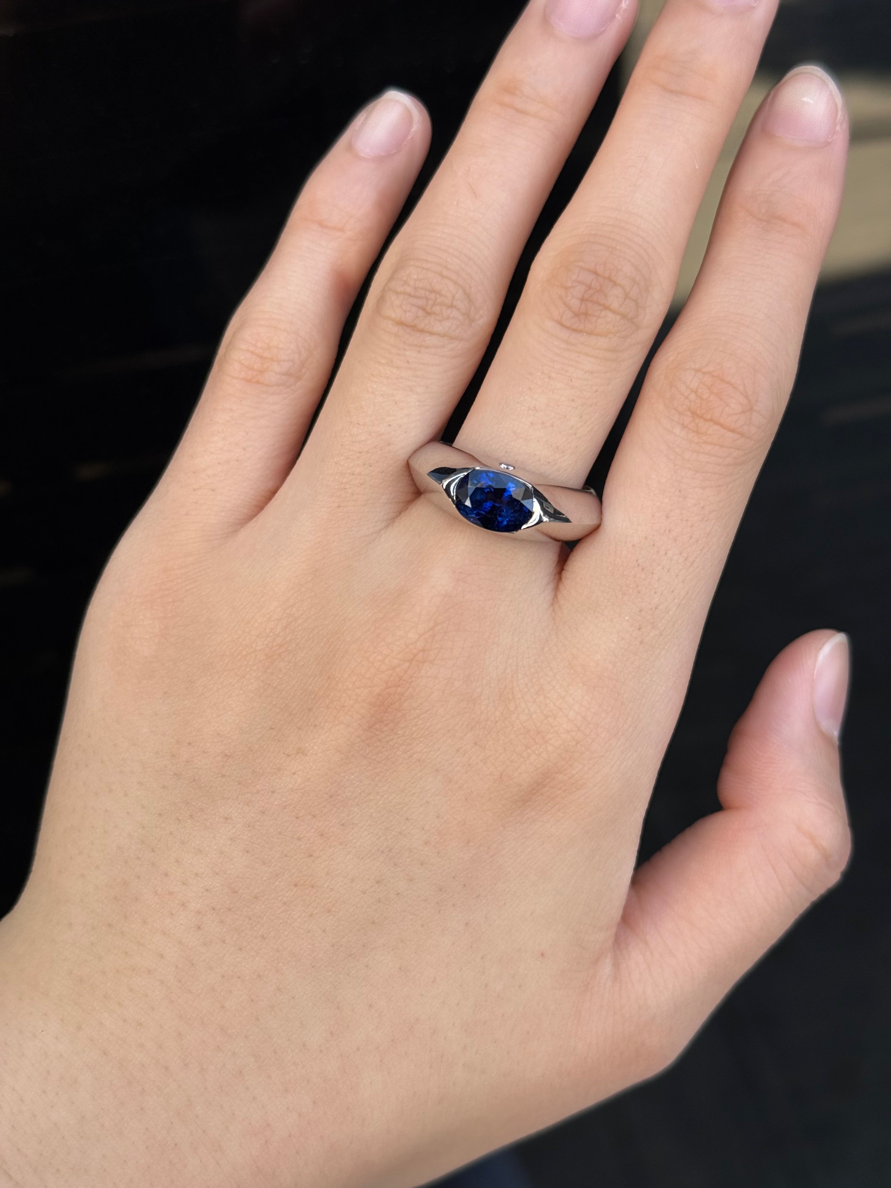 2.89CT Sapphire Ring In 18K White Gold