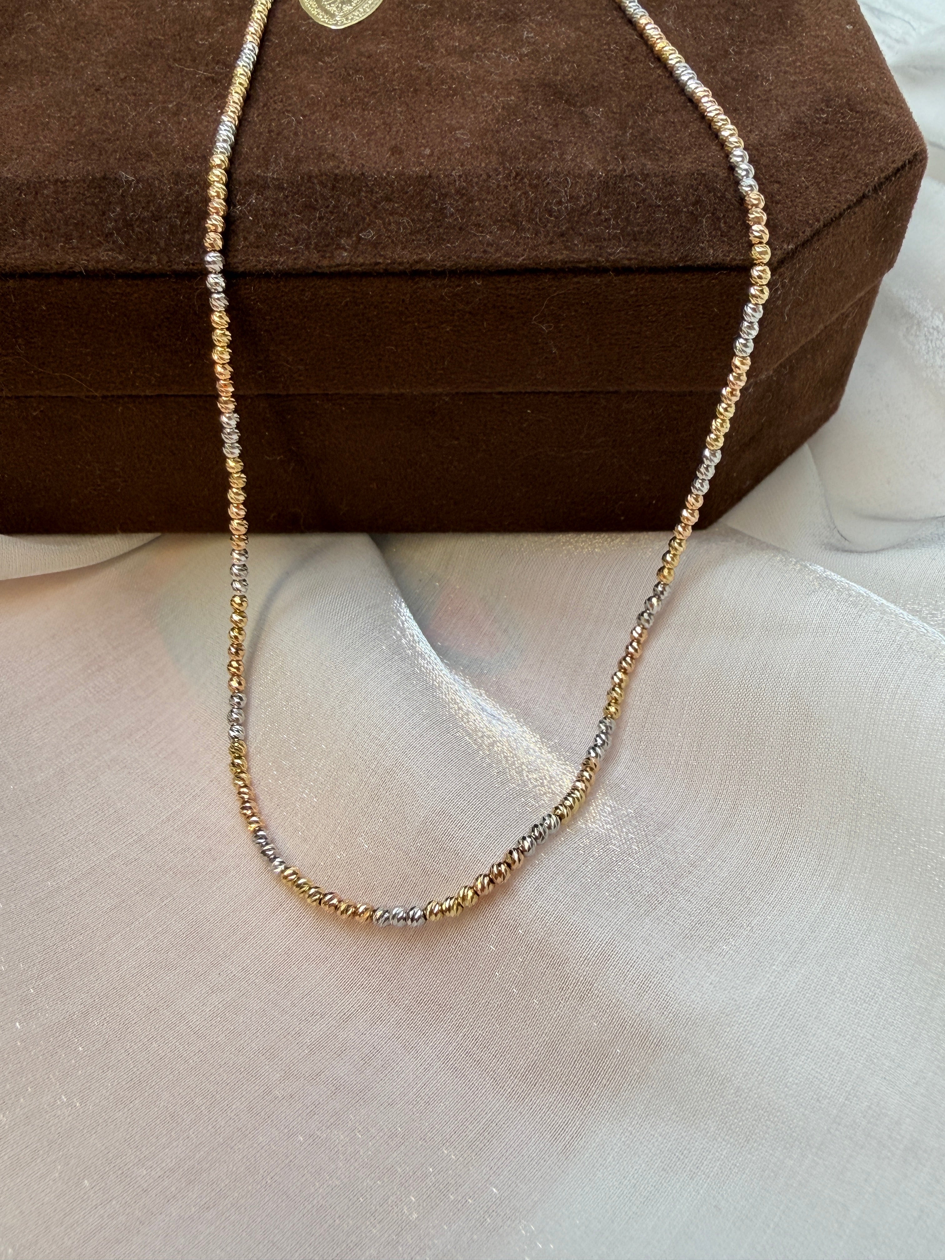 Diamond-cut bead chain In K18 Tri-color Gold