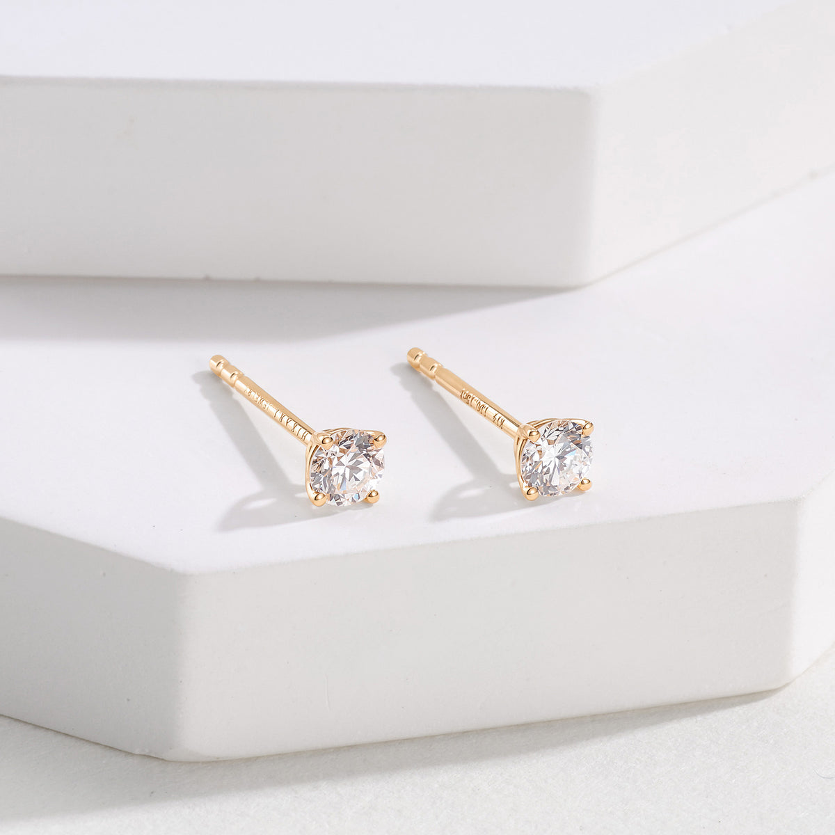 0.3CT Lab Diamond Round Stud Earrings in 14K