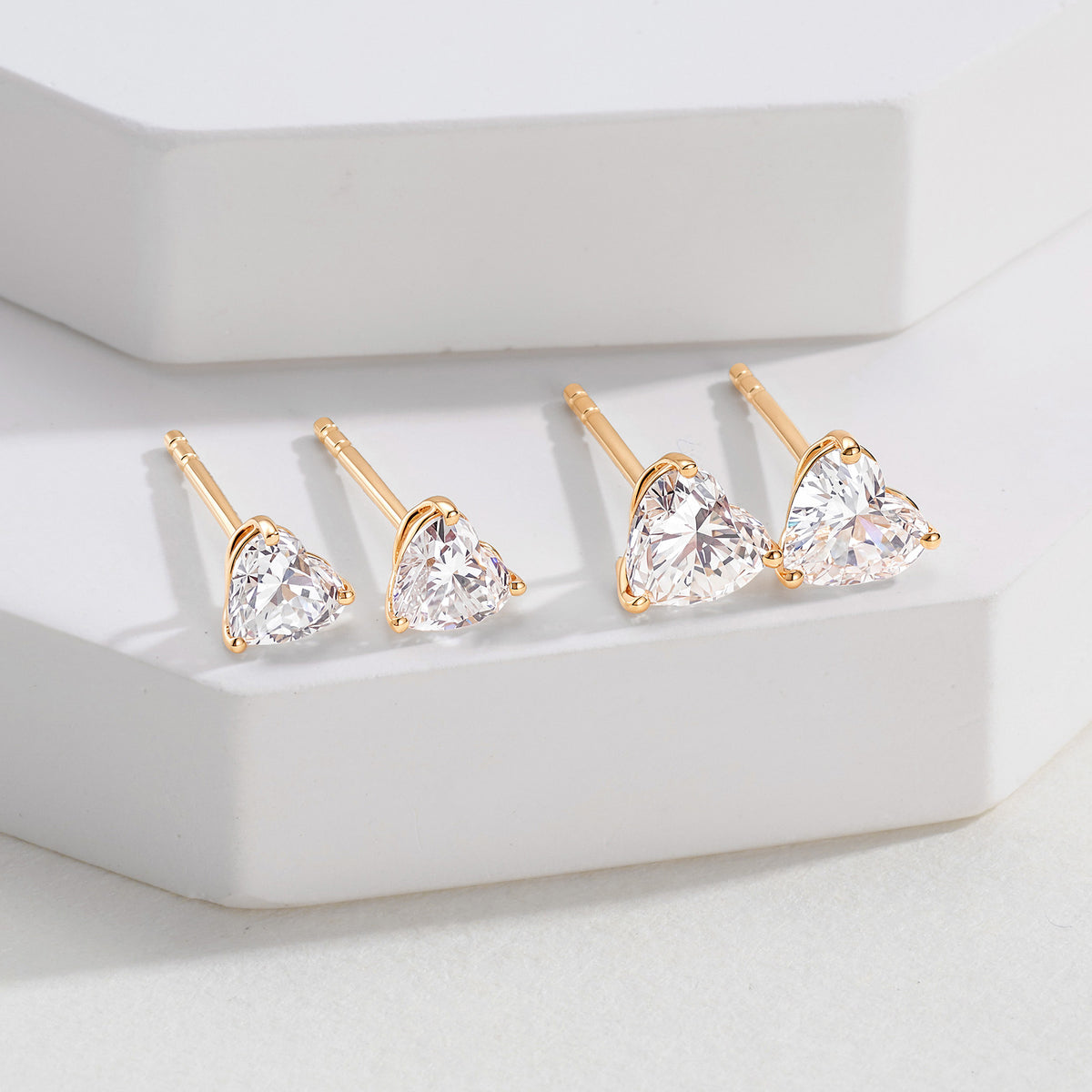 ⭐️0.64CT Lab Diamond Heart Stud Earrings in 14K Gold