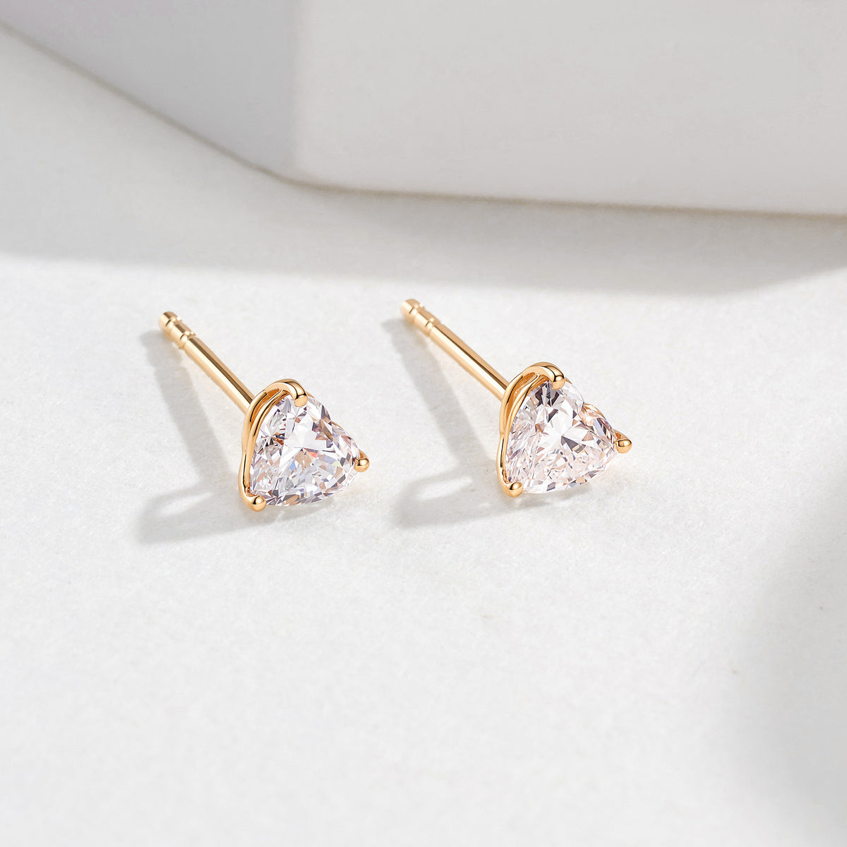 ⭐️0.64CT Lab Diamond Heart Stud Earrings in 14K Gold